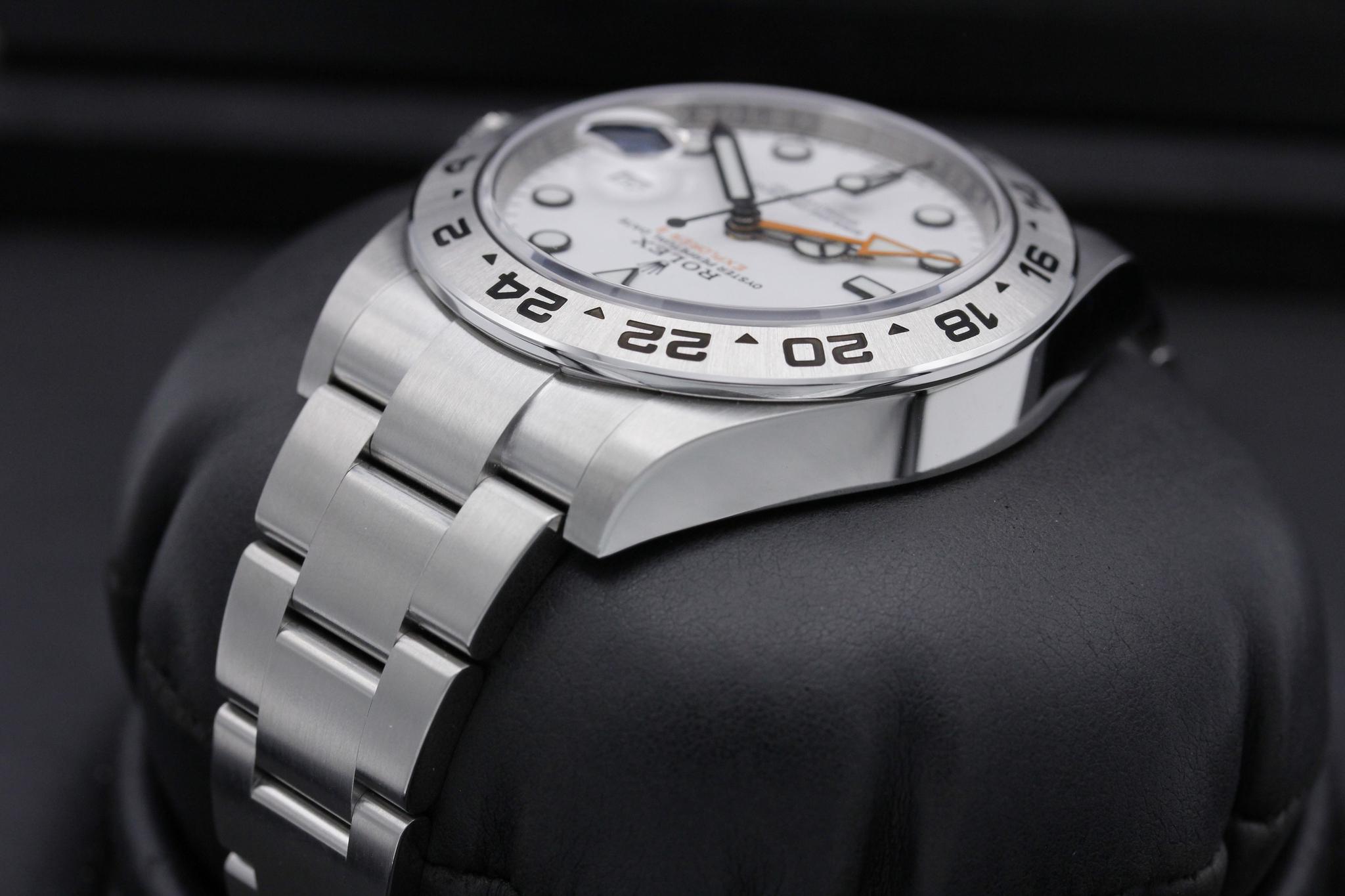 Watch Image 5