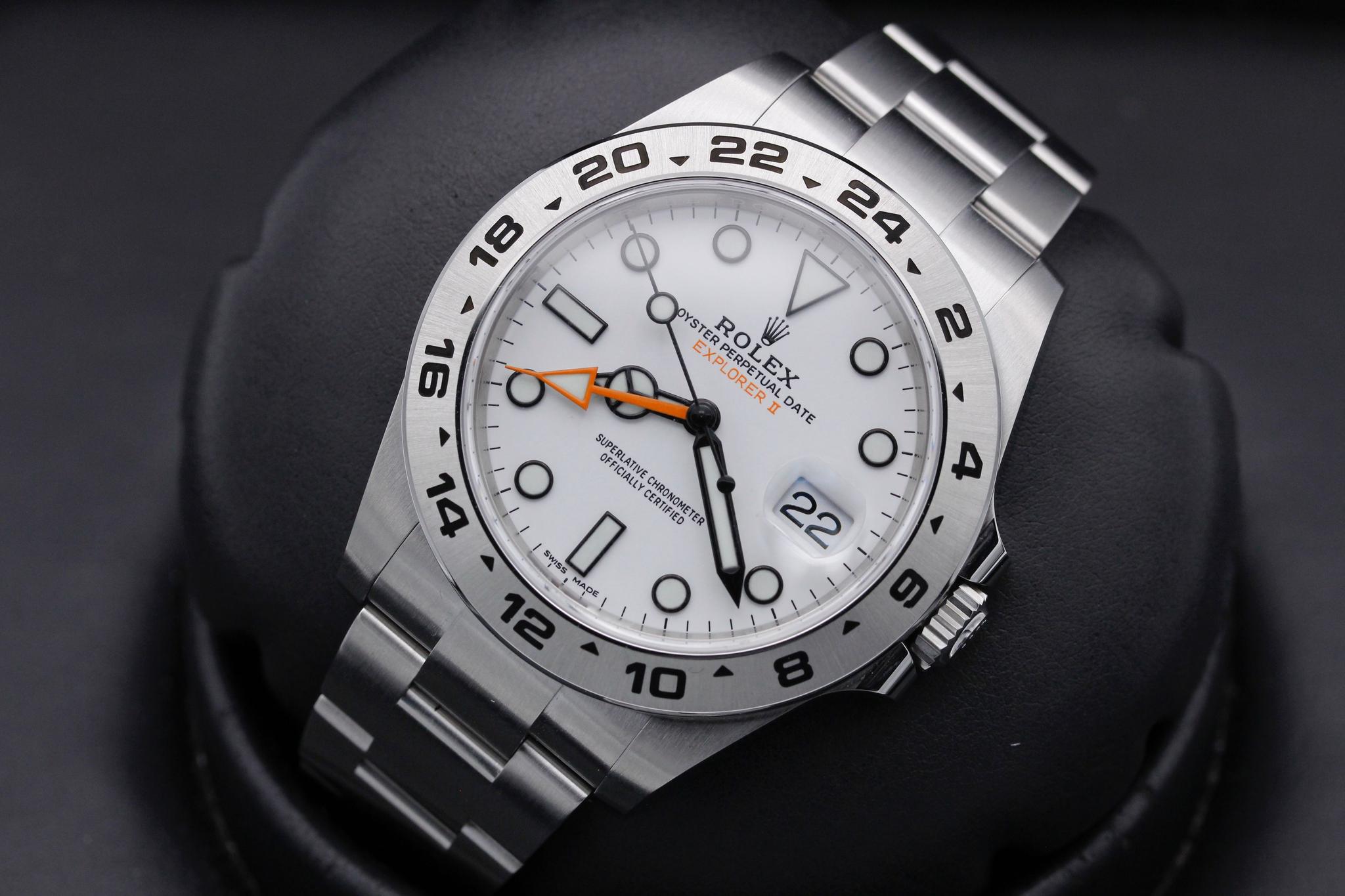 Watch Image 9
