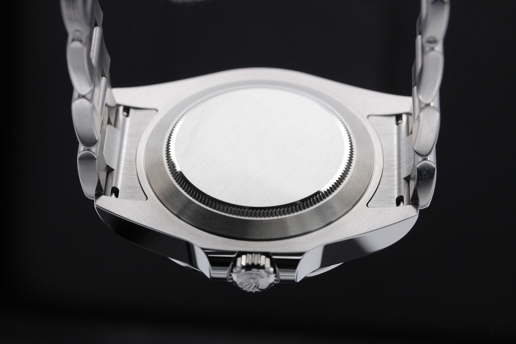 Watch Image 7