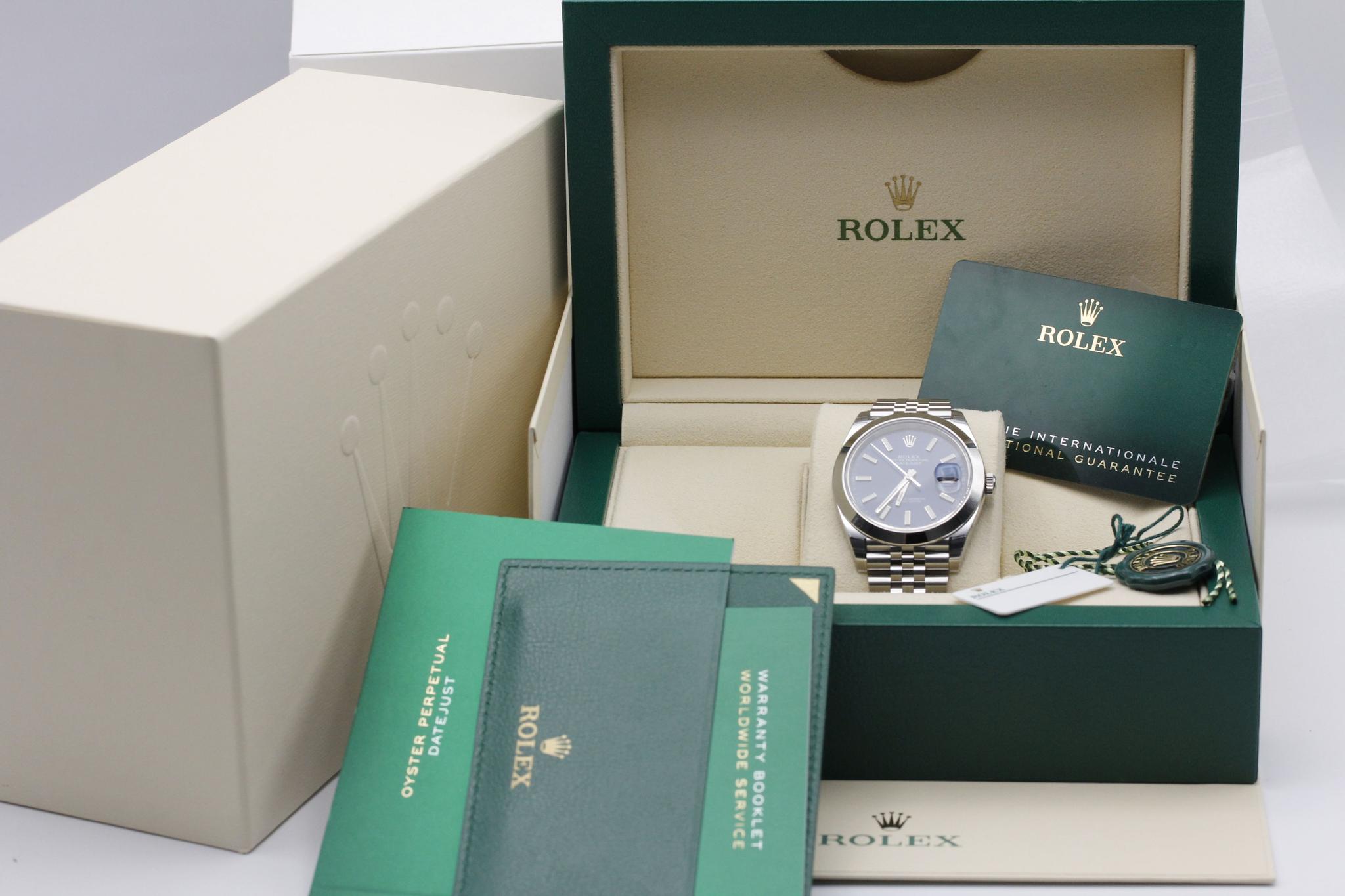 Watch Image 11