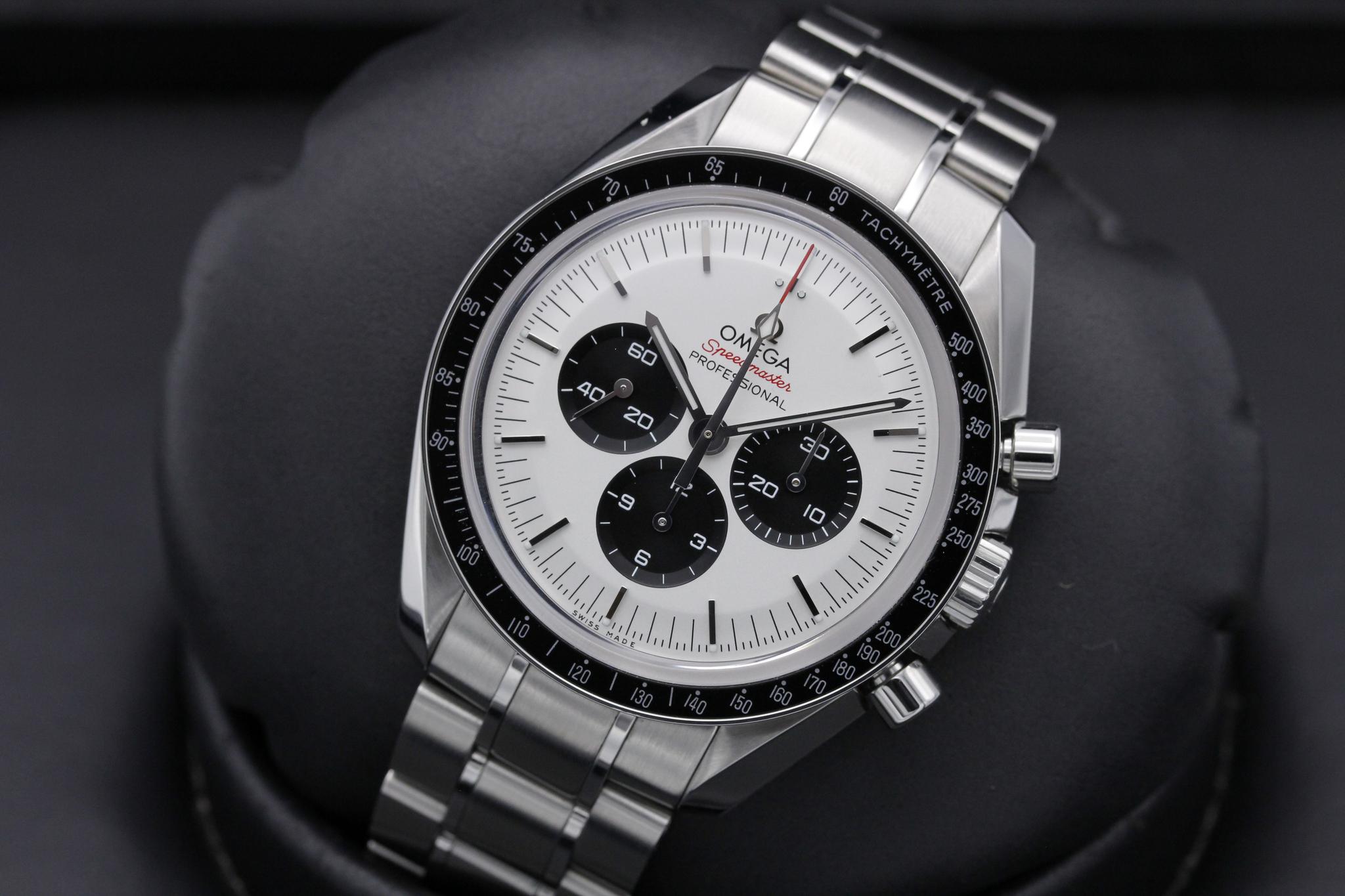 Watch Image 10