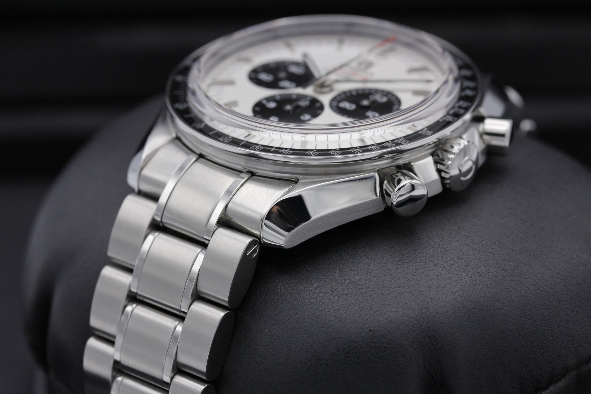 Watch Image 2