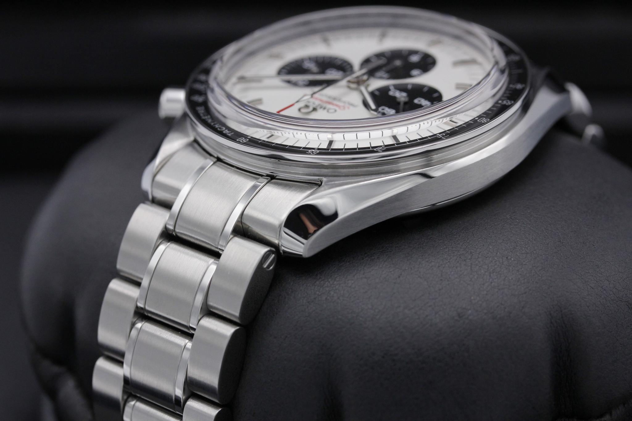 Watch Image 5