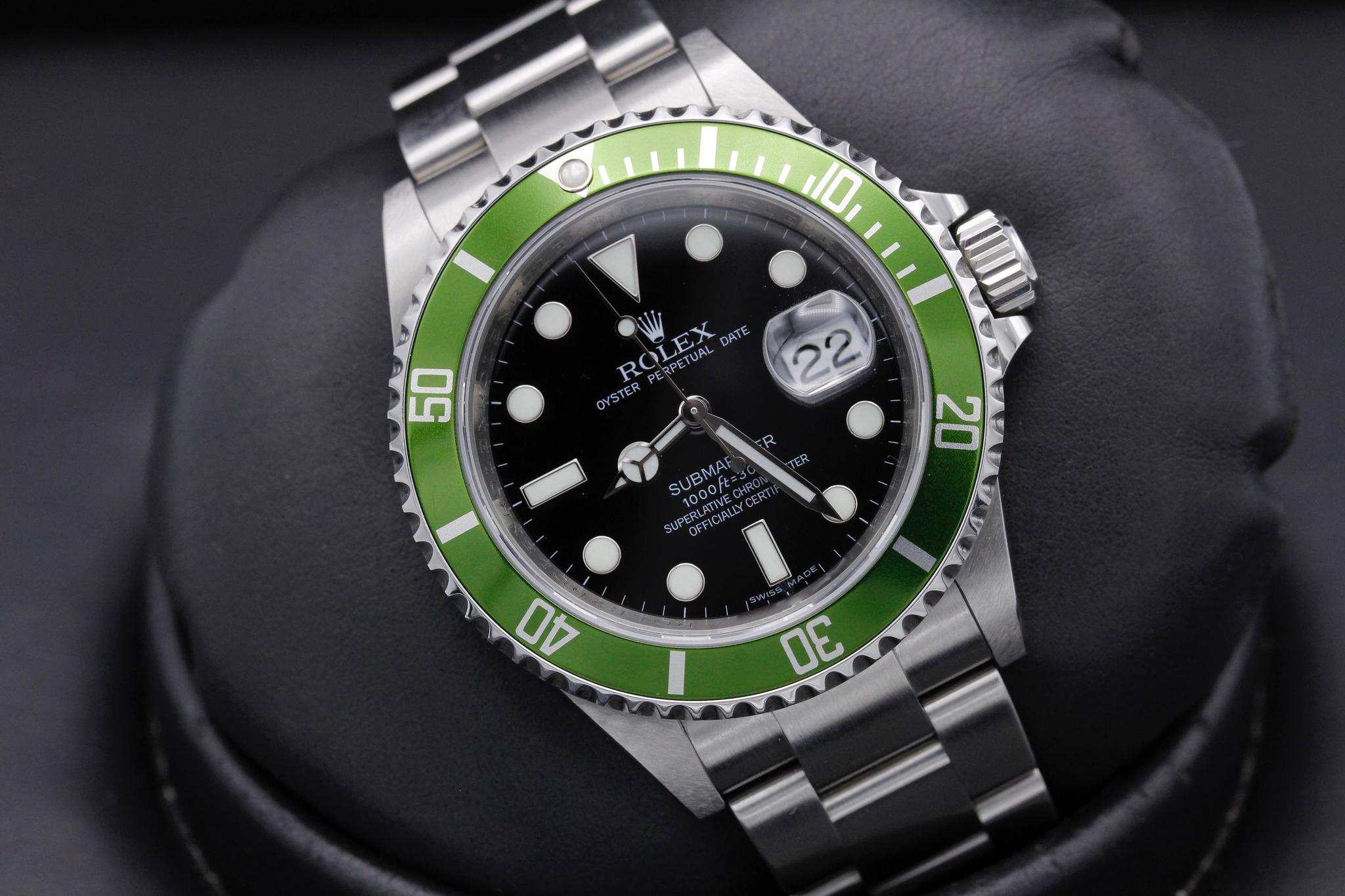 Watch Image 10