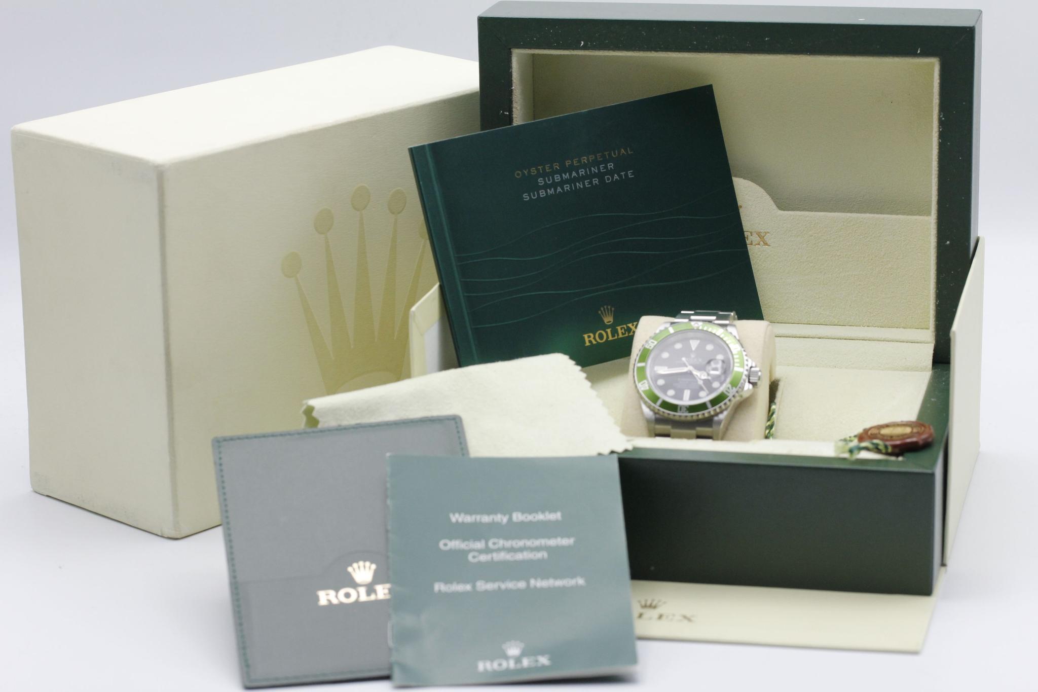 Watch Image 12