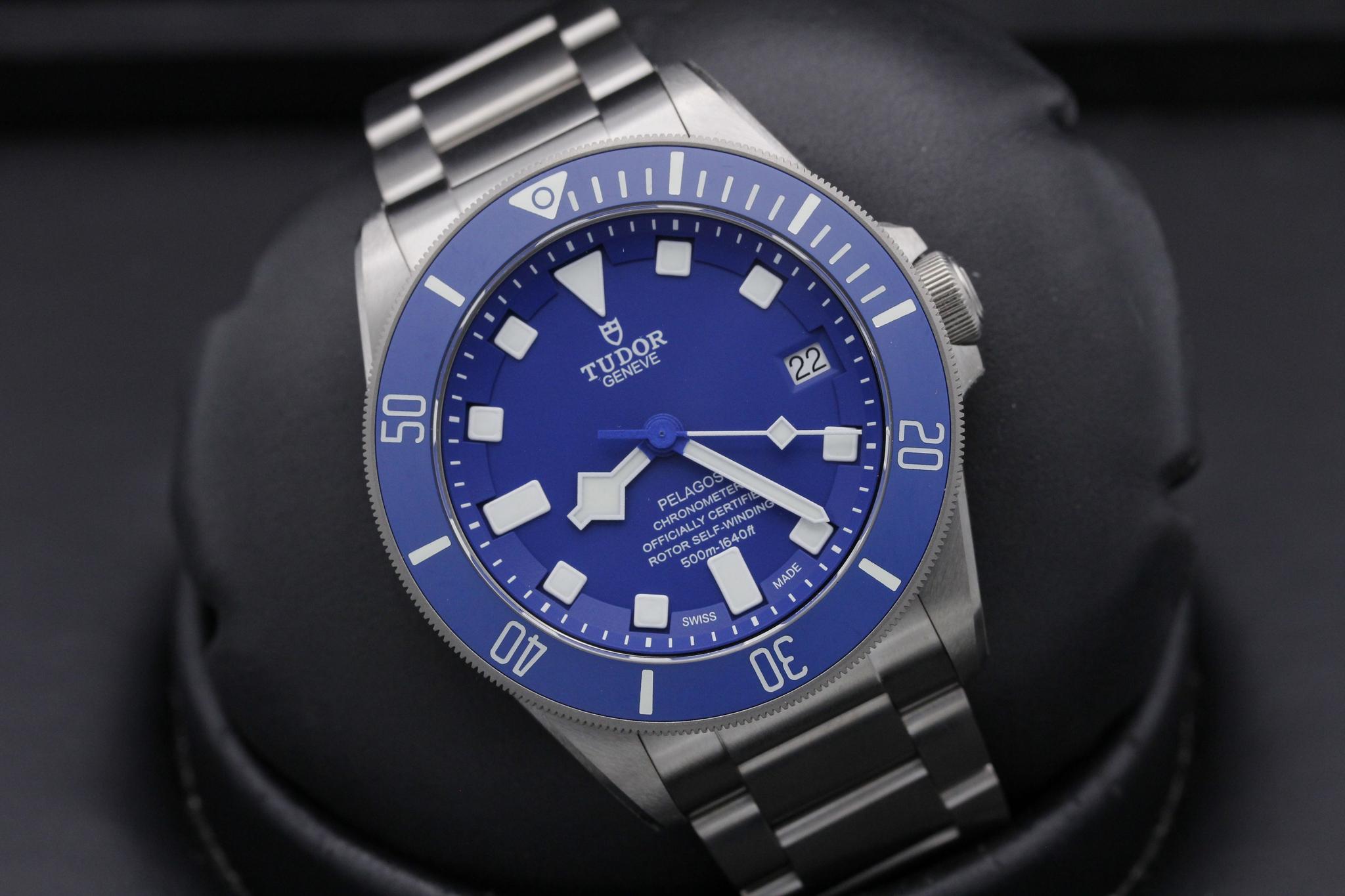 Watch Image 9