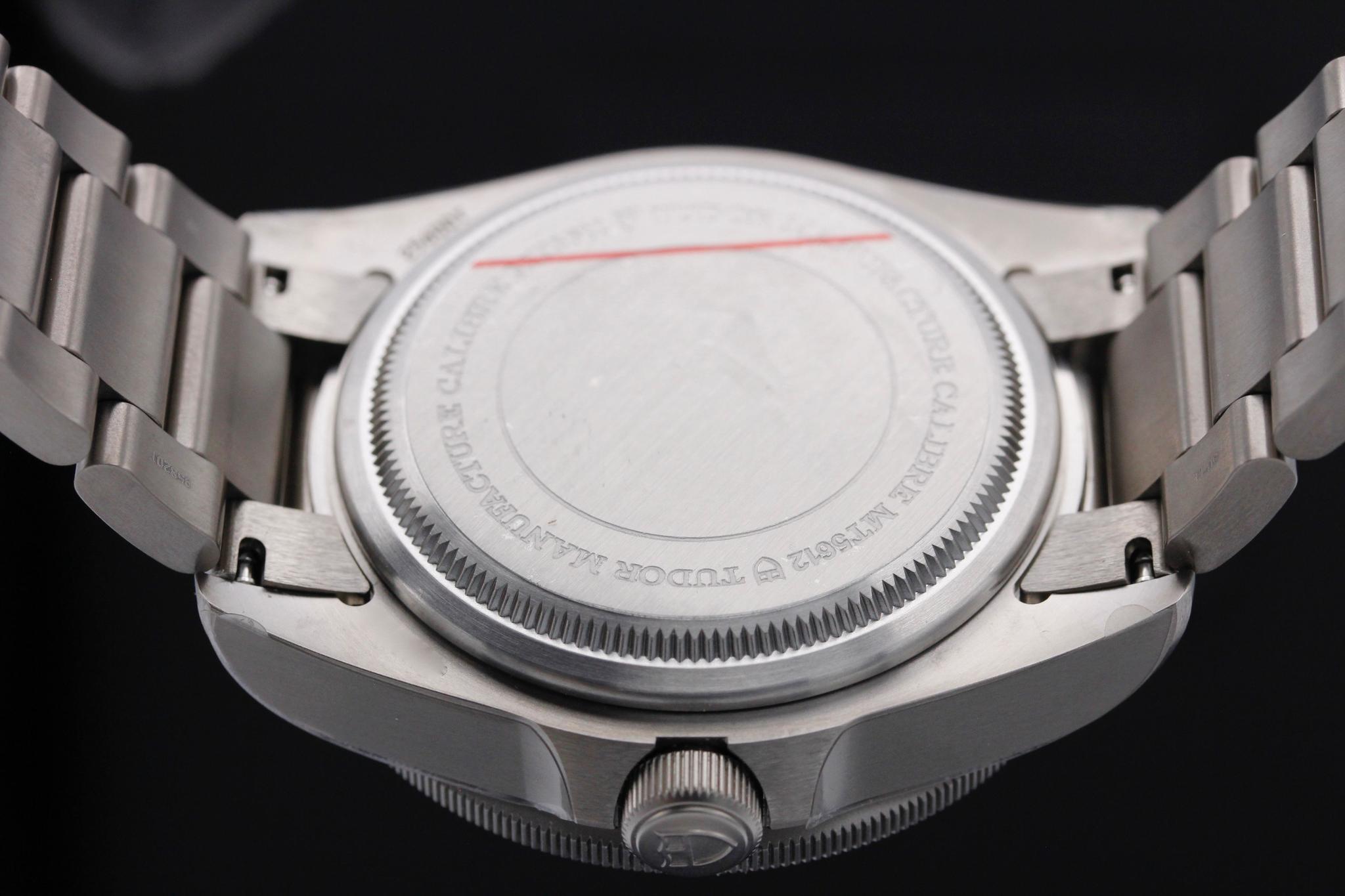 Watch Image 7
