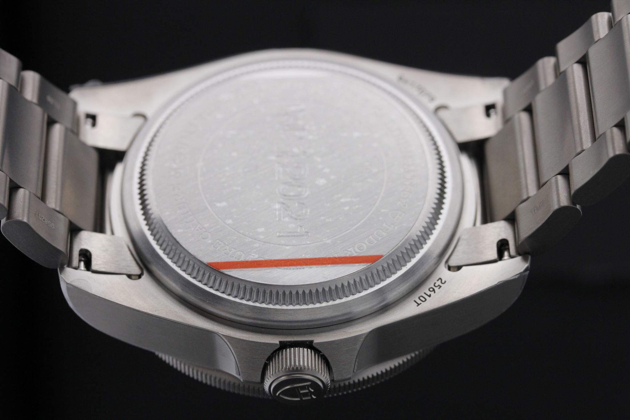 Watch Image 7