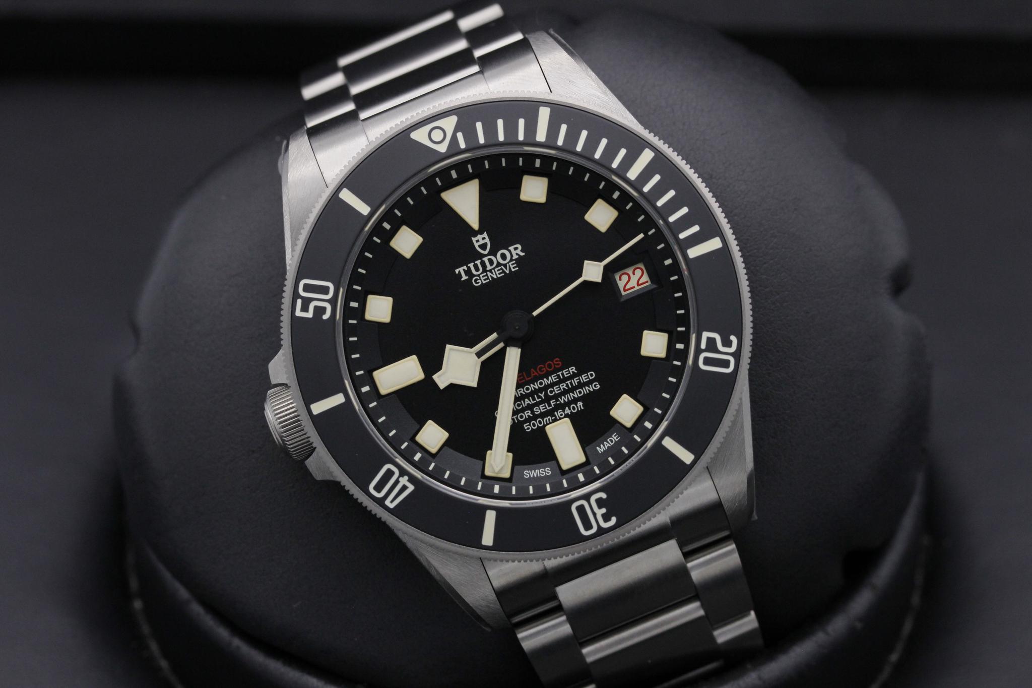 Watch Image 9