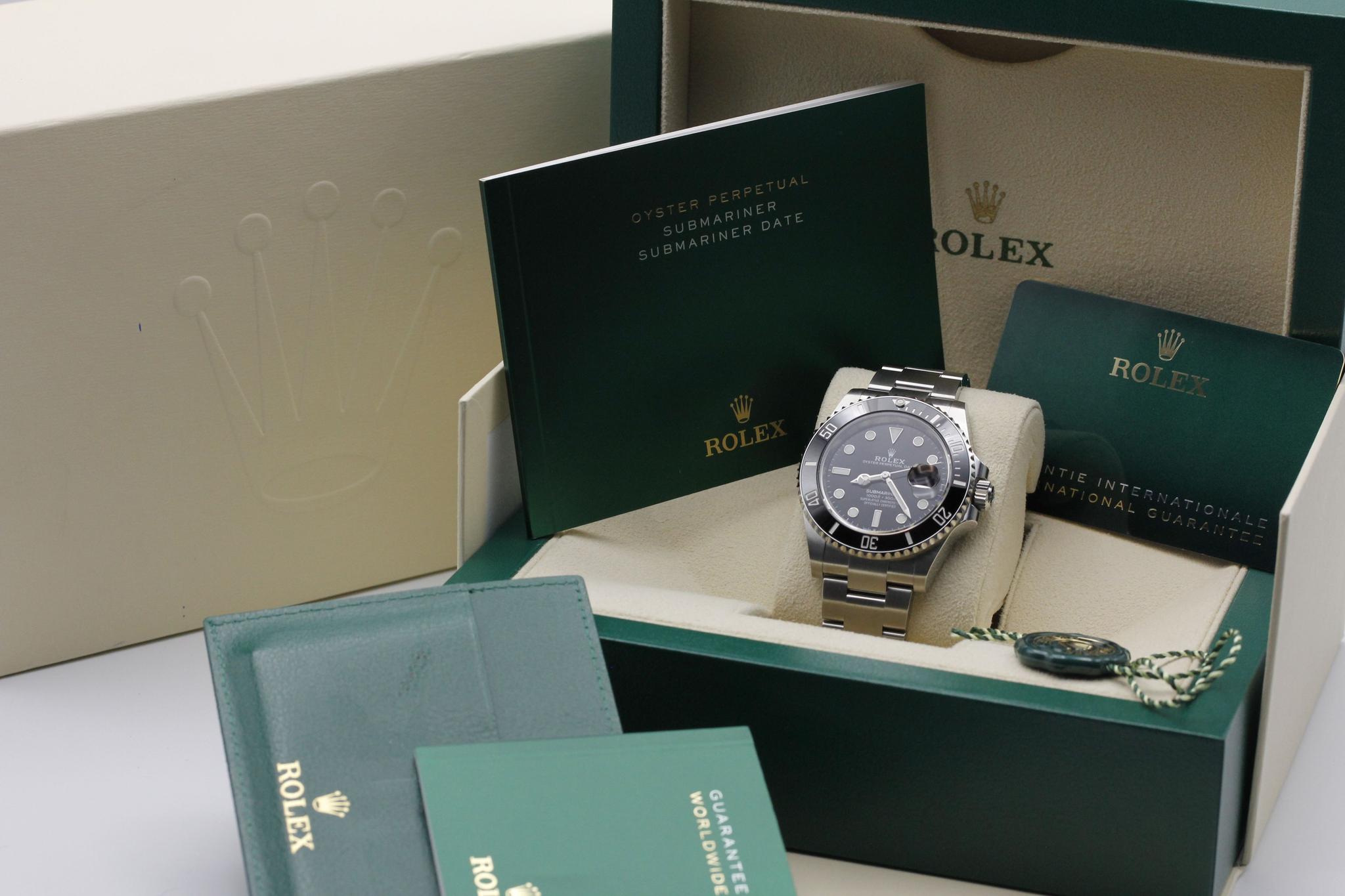 Watch Image 11