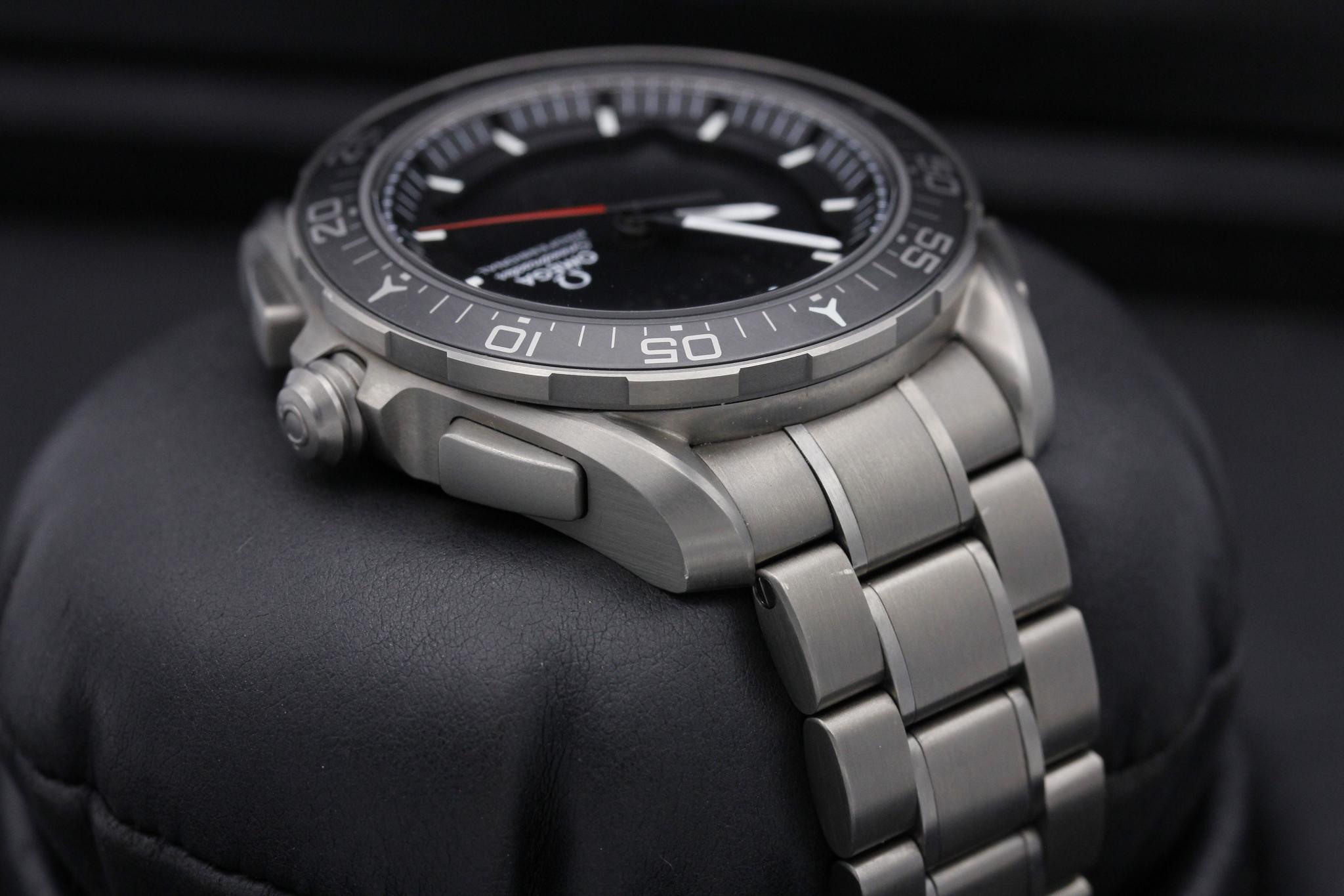Watch Image 4