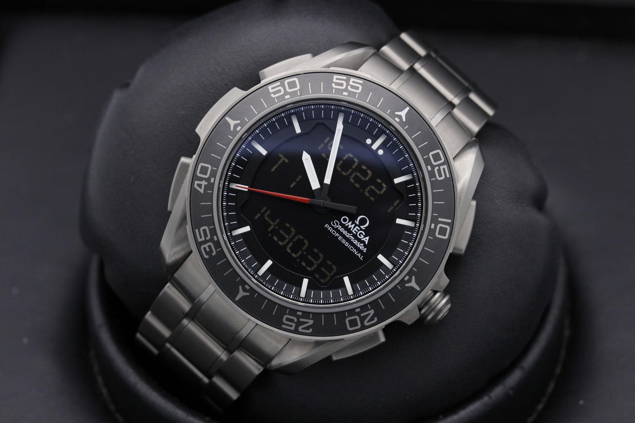 Watch Image 9