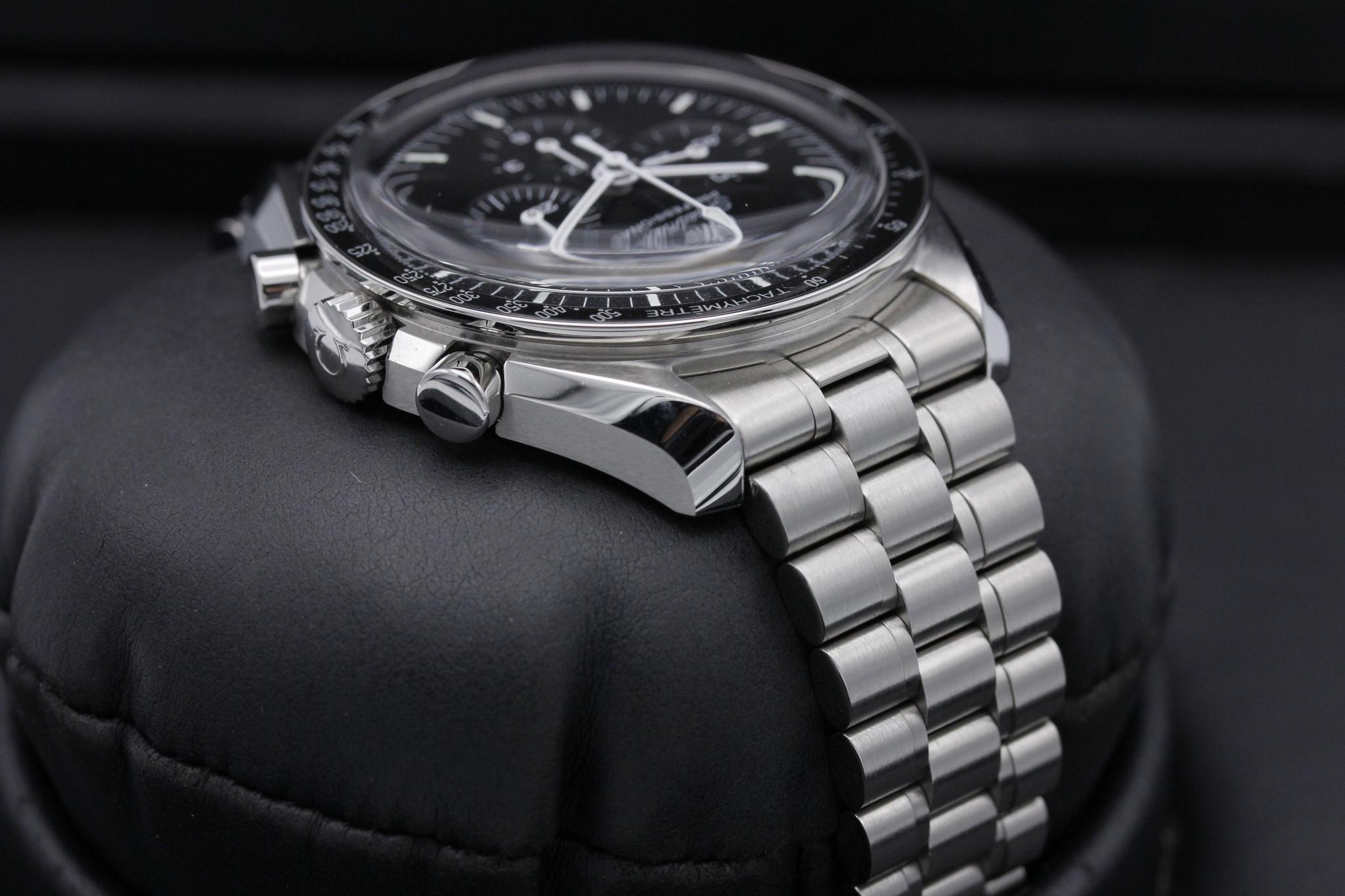Watch Image 4
