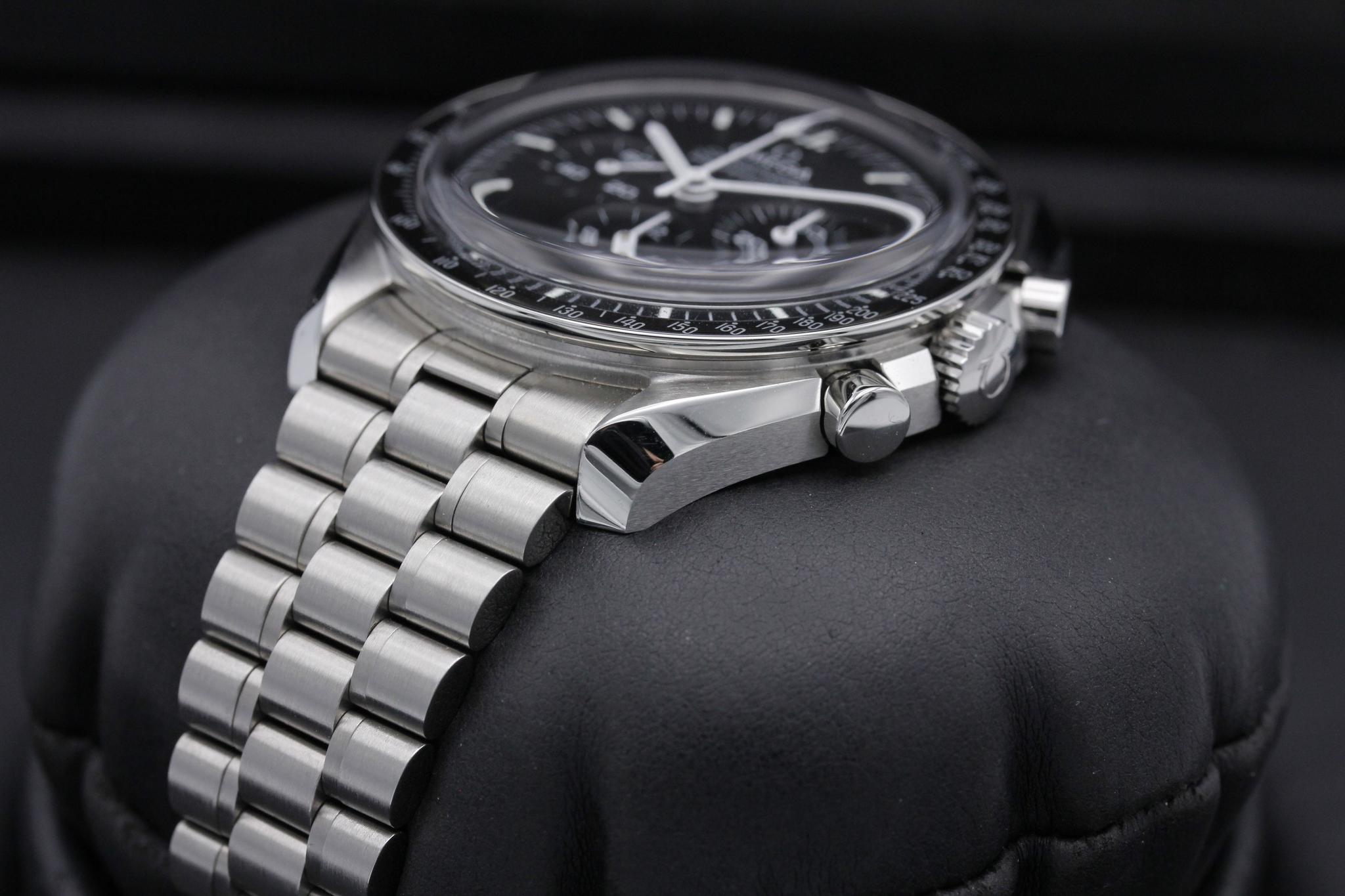 Watch Image 2