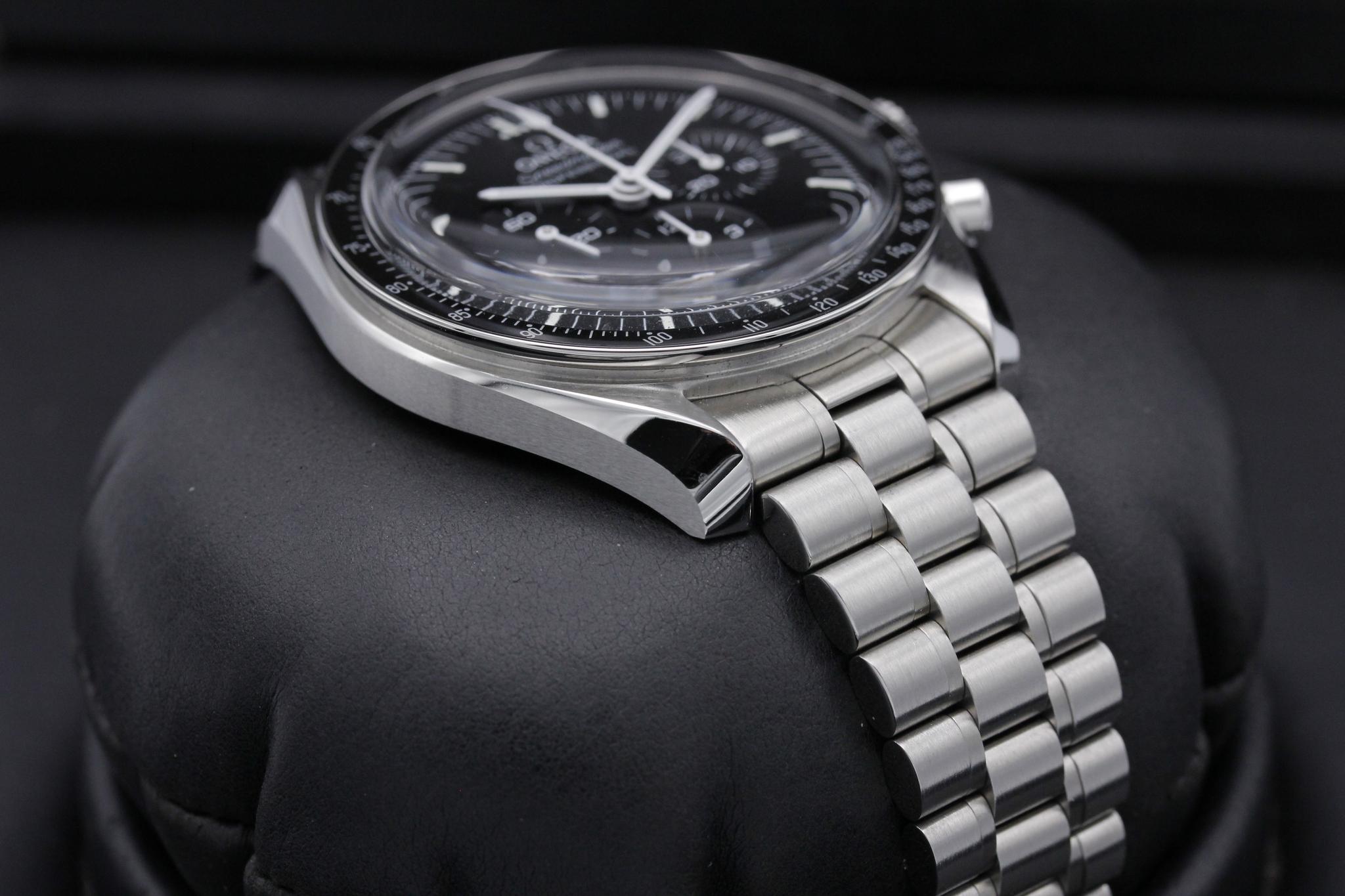 Watch Image 6