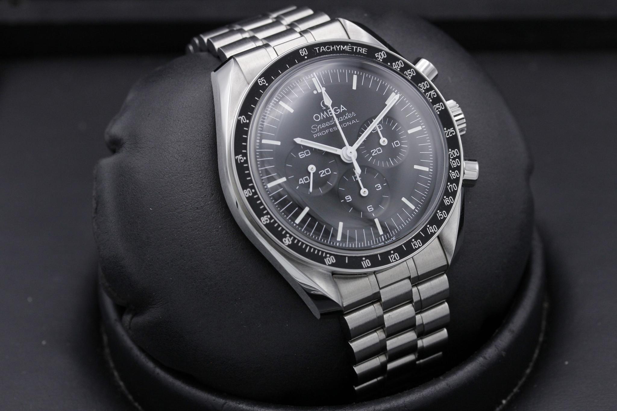 Watch Image 10