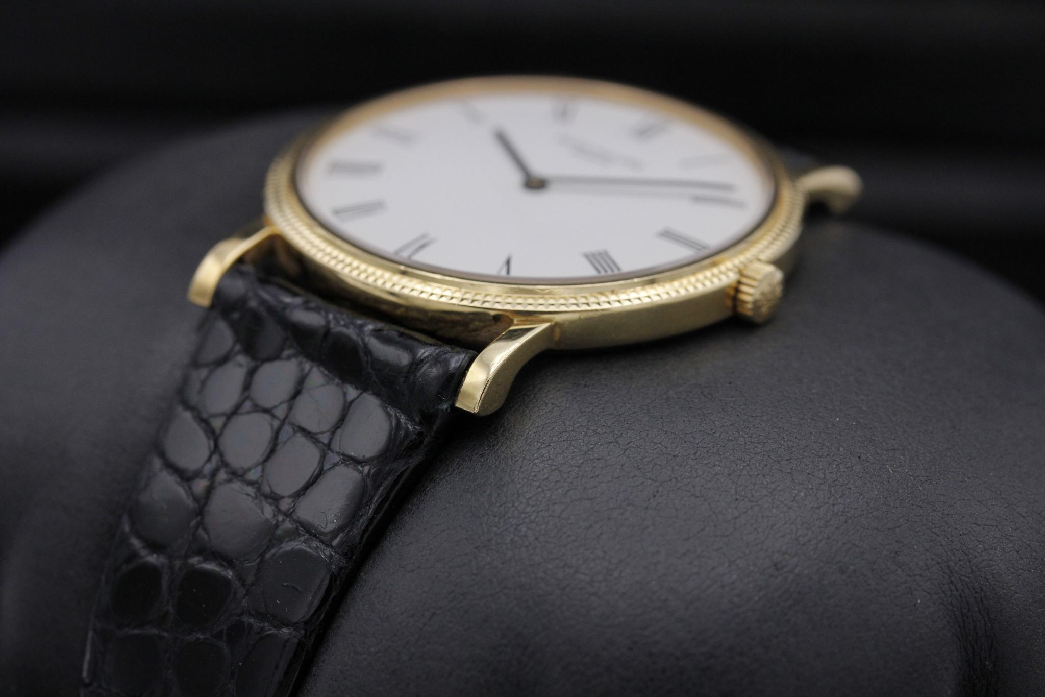 Watch Image 3