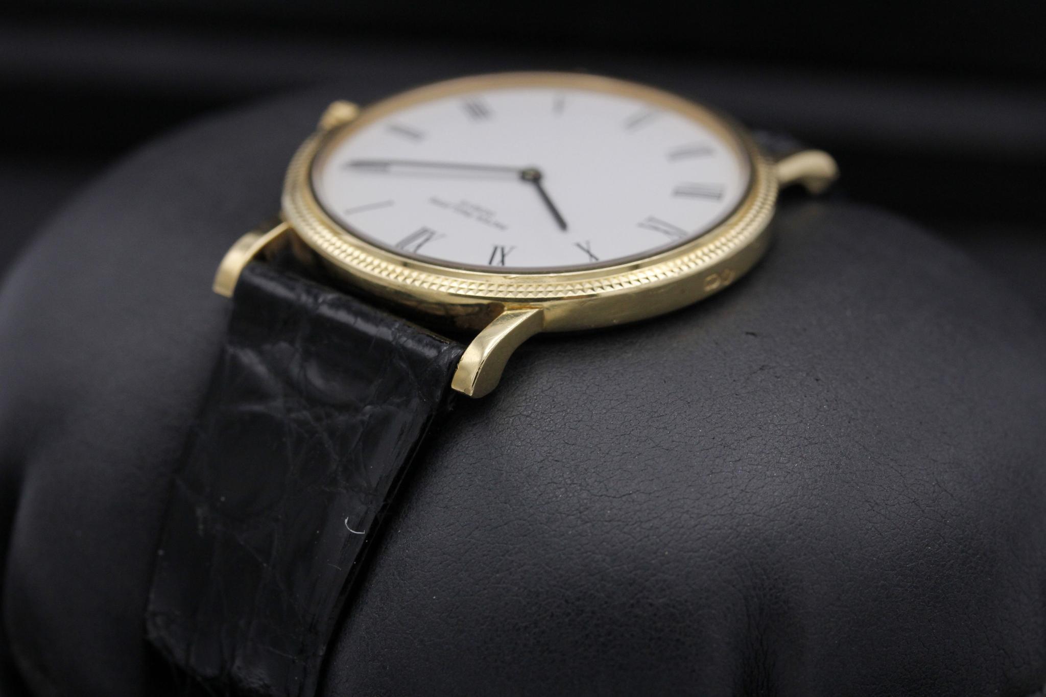 Watch Image 6