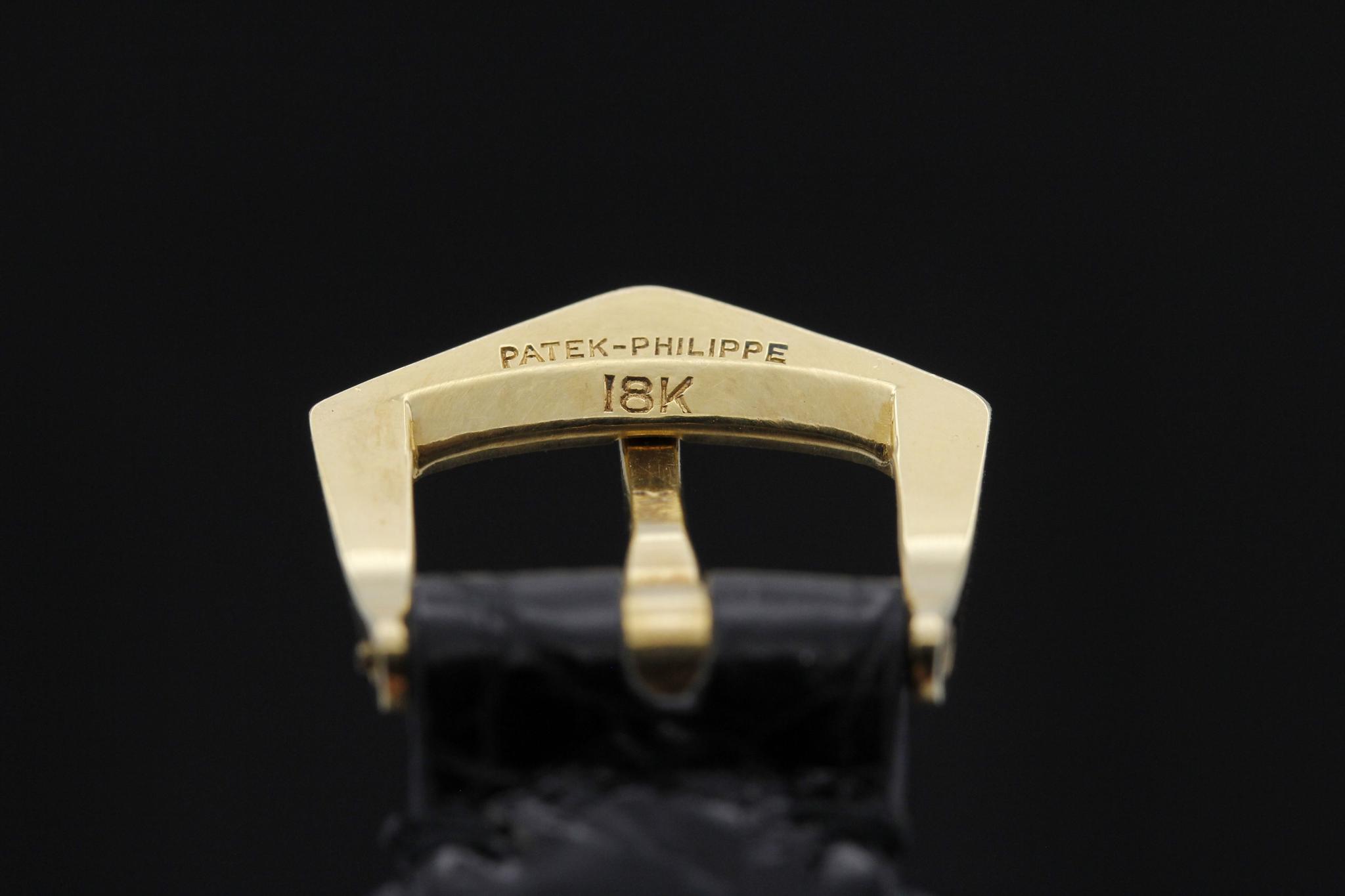 Watch Image 9