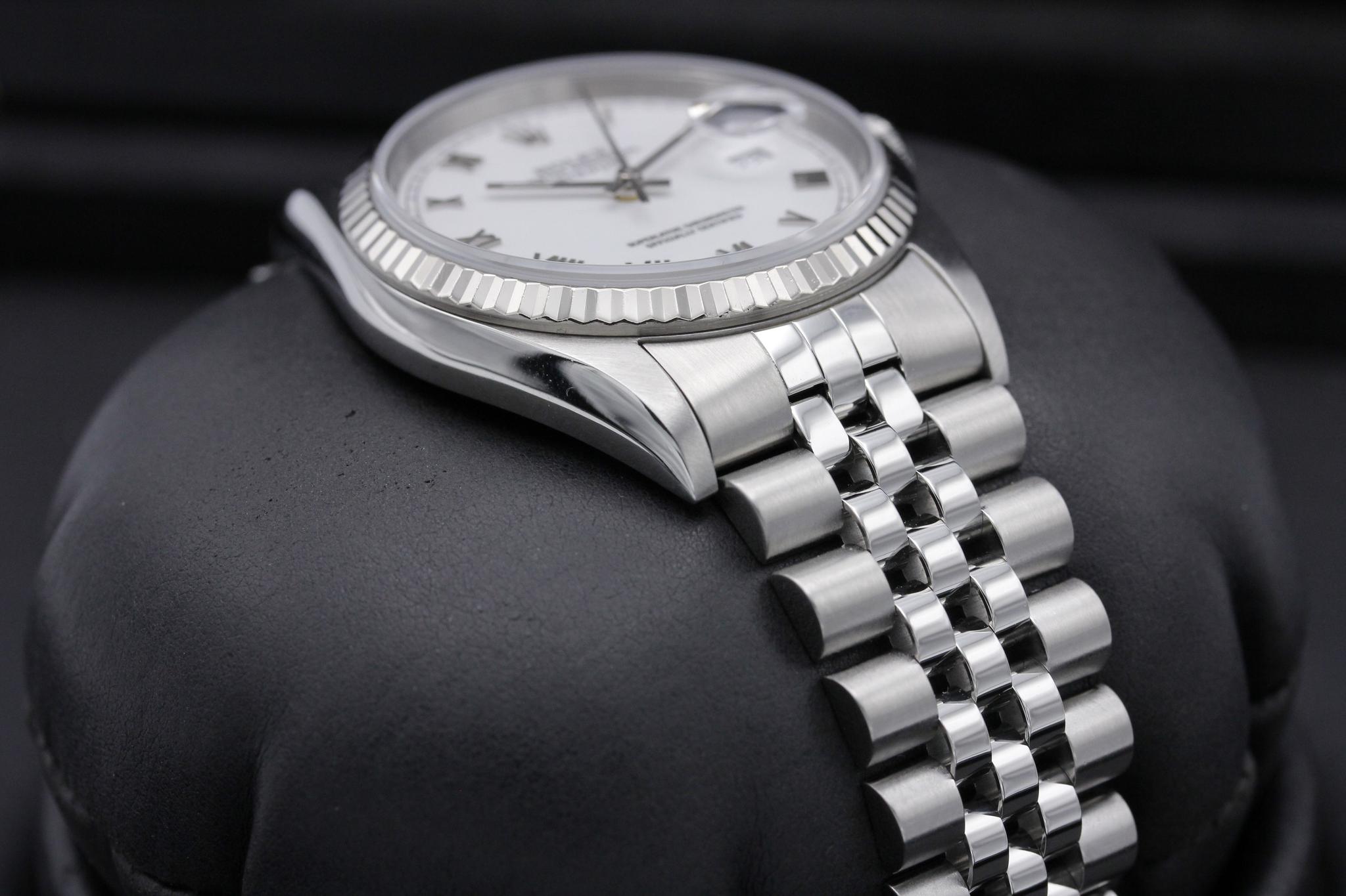 Watch Image 6