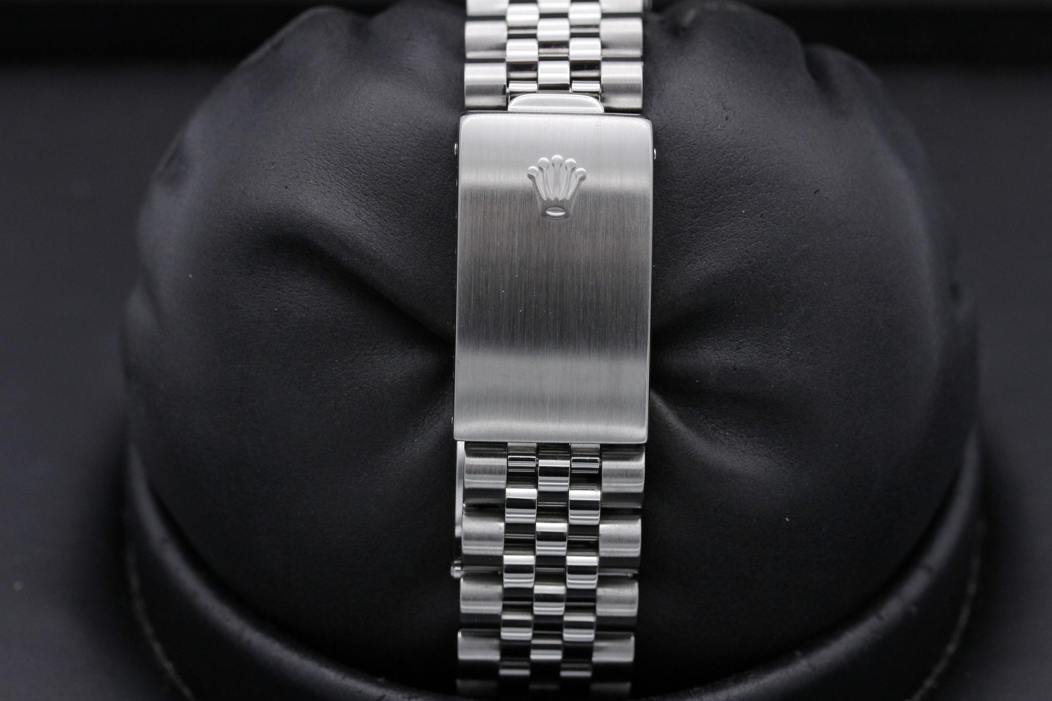 Watch Image 8