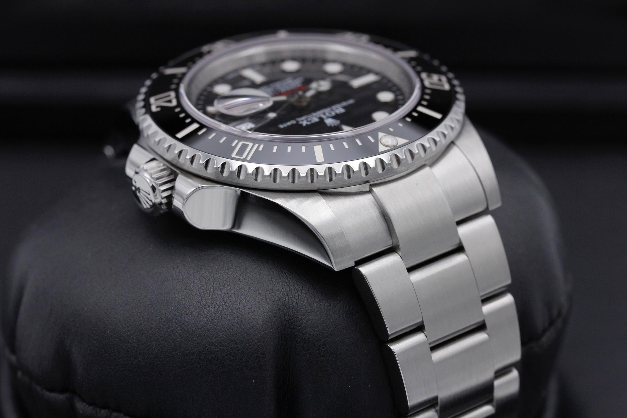 Watch Image 4