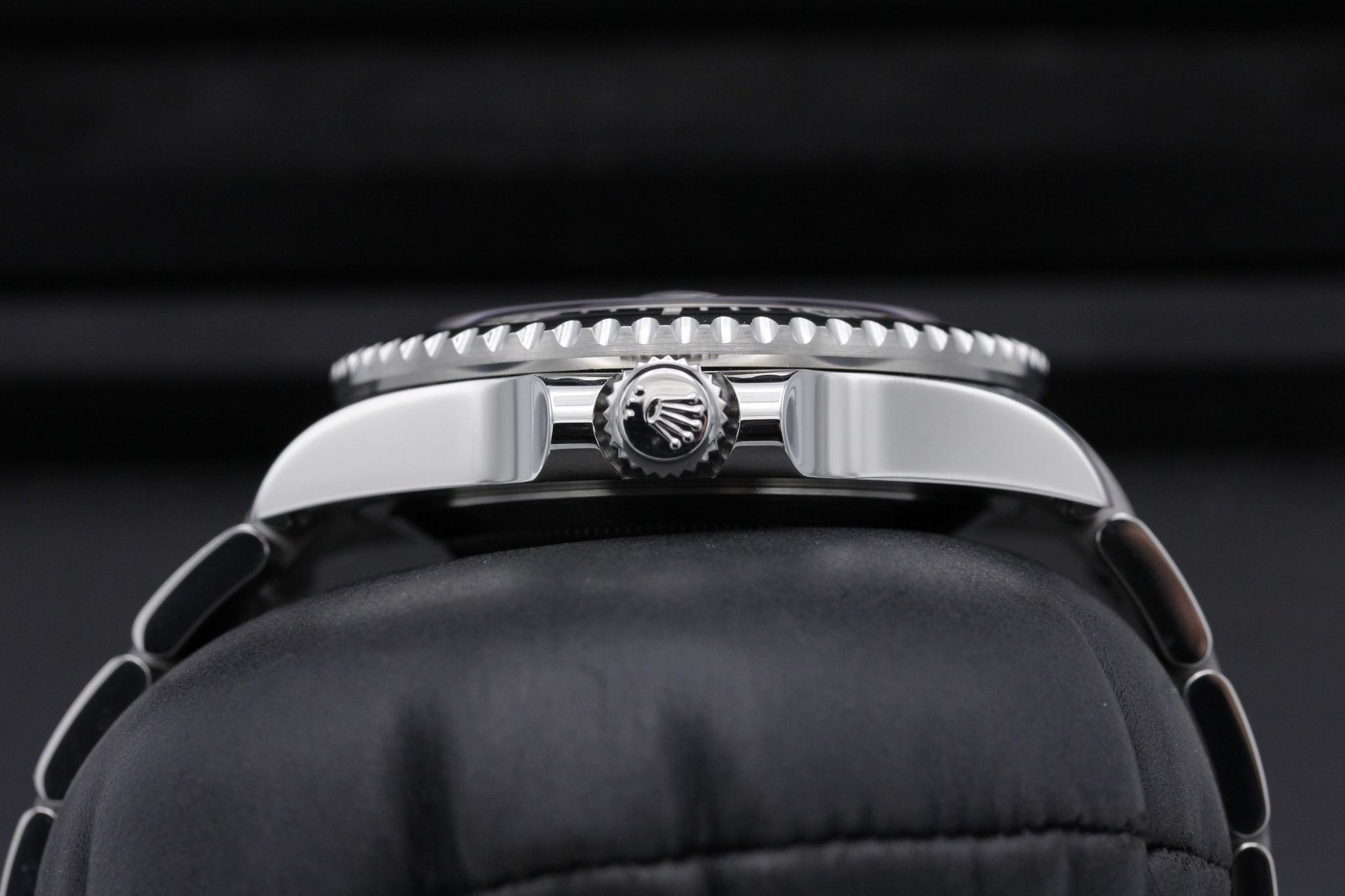 Watch Image 3
