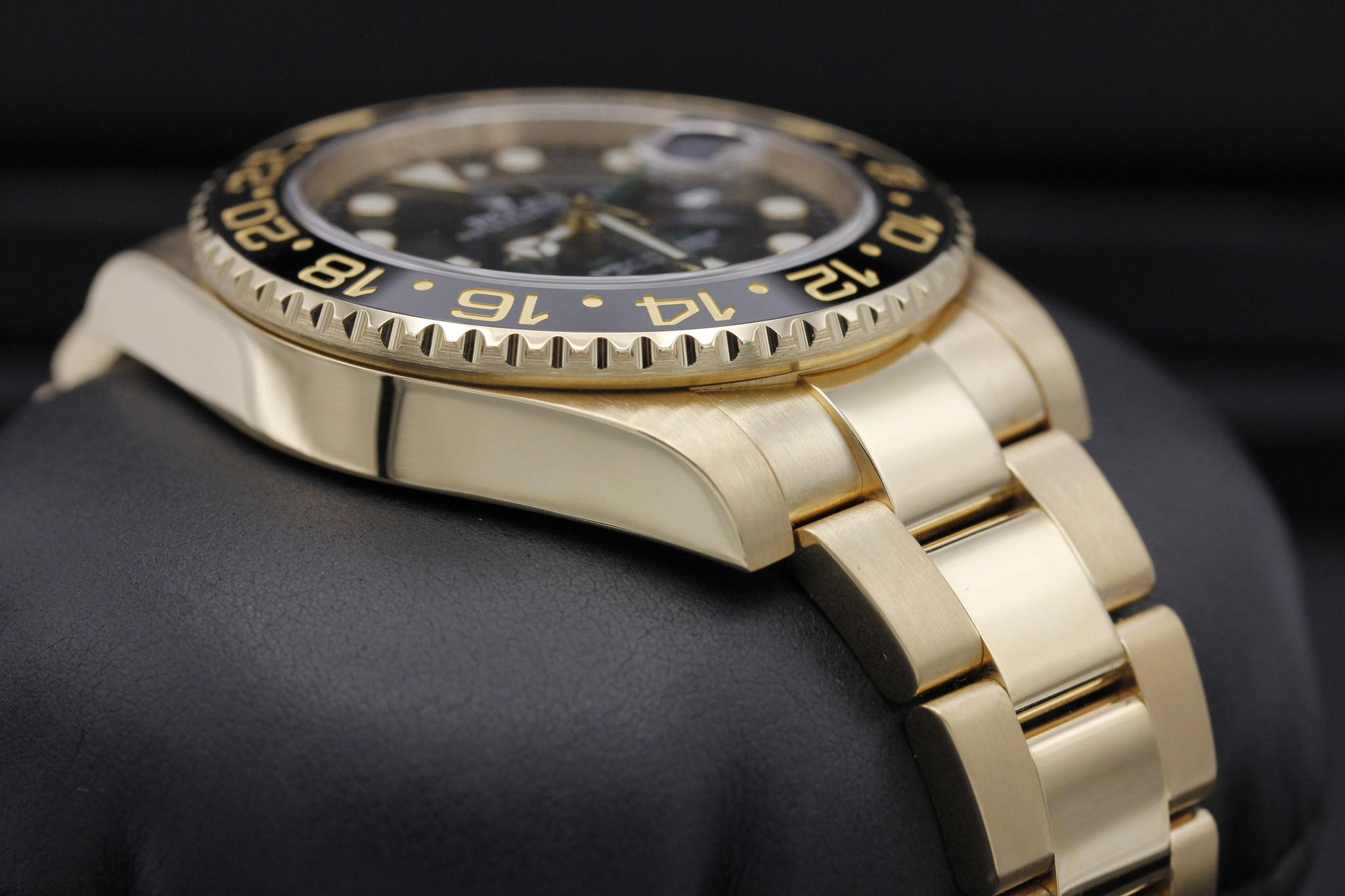 Watch Image 6