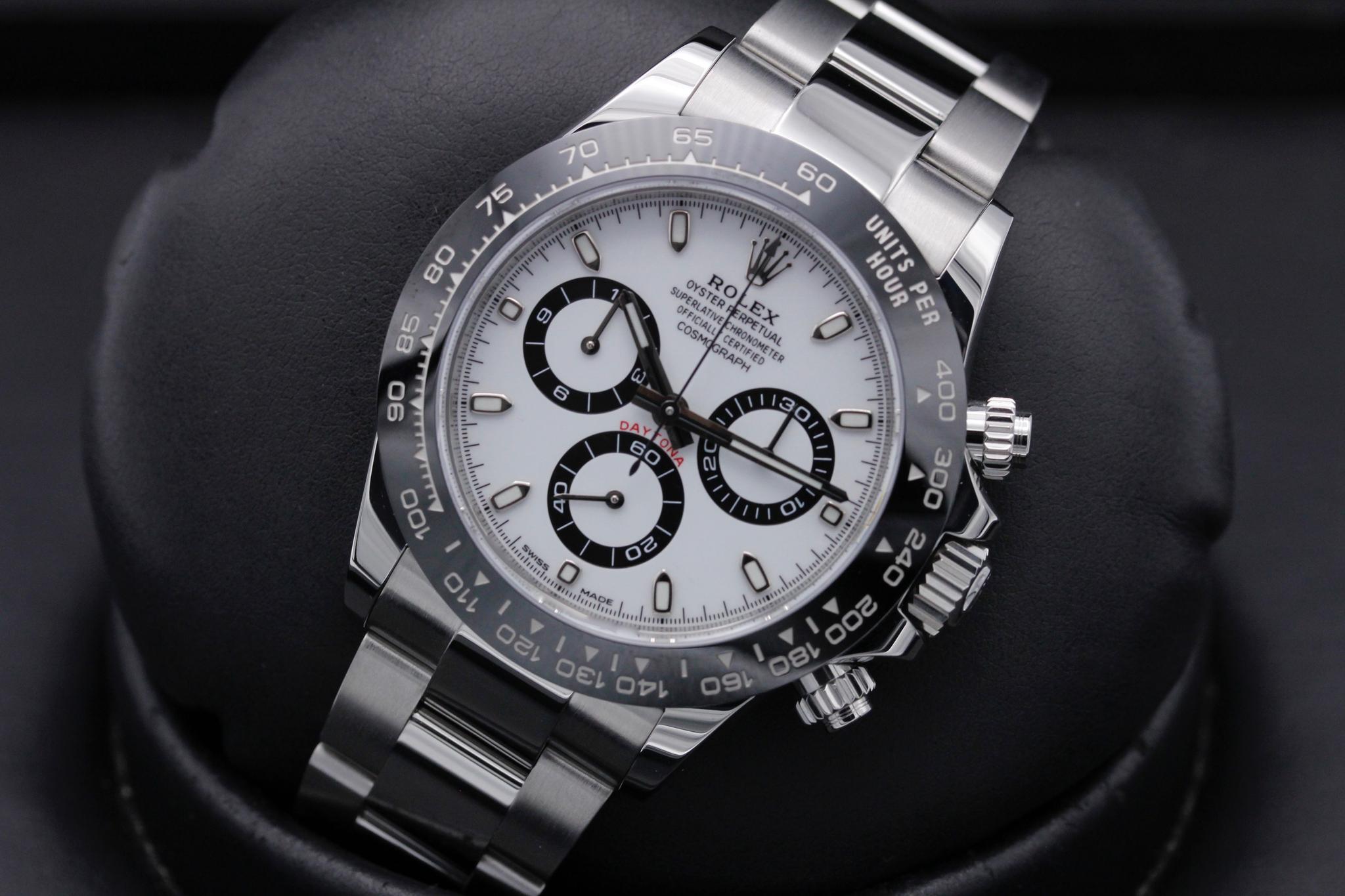 Watch Image 10