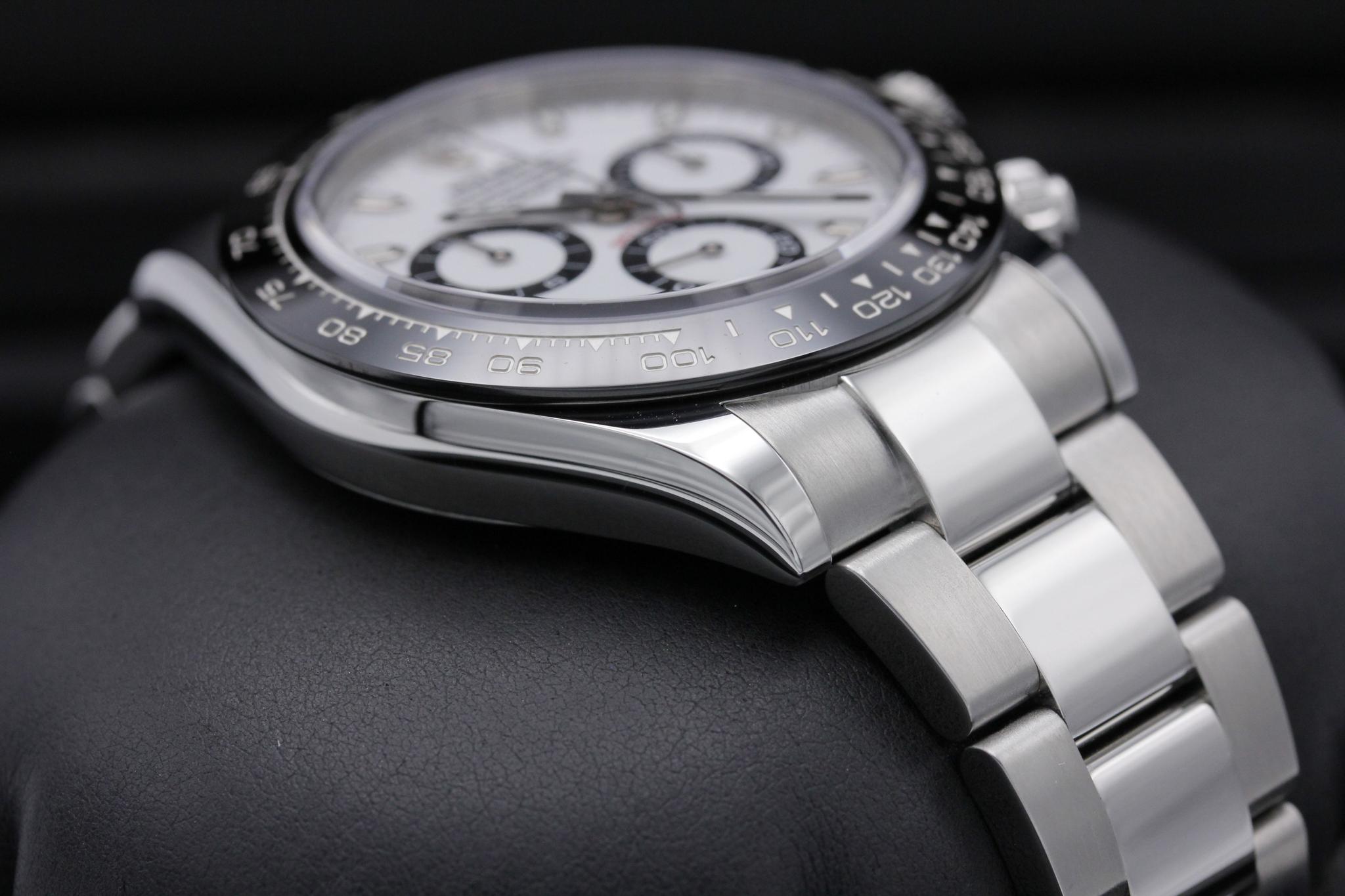 Watch Image 6