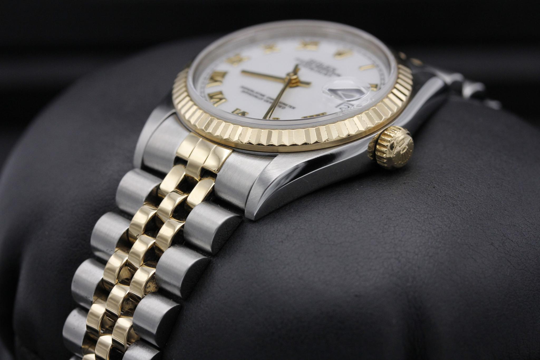 Watch Image 2