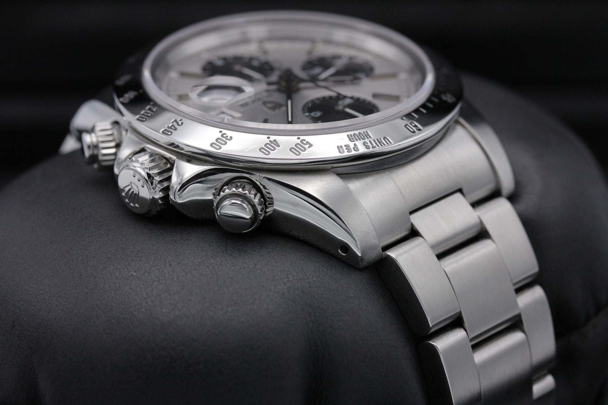Watch Image 4