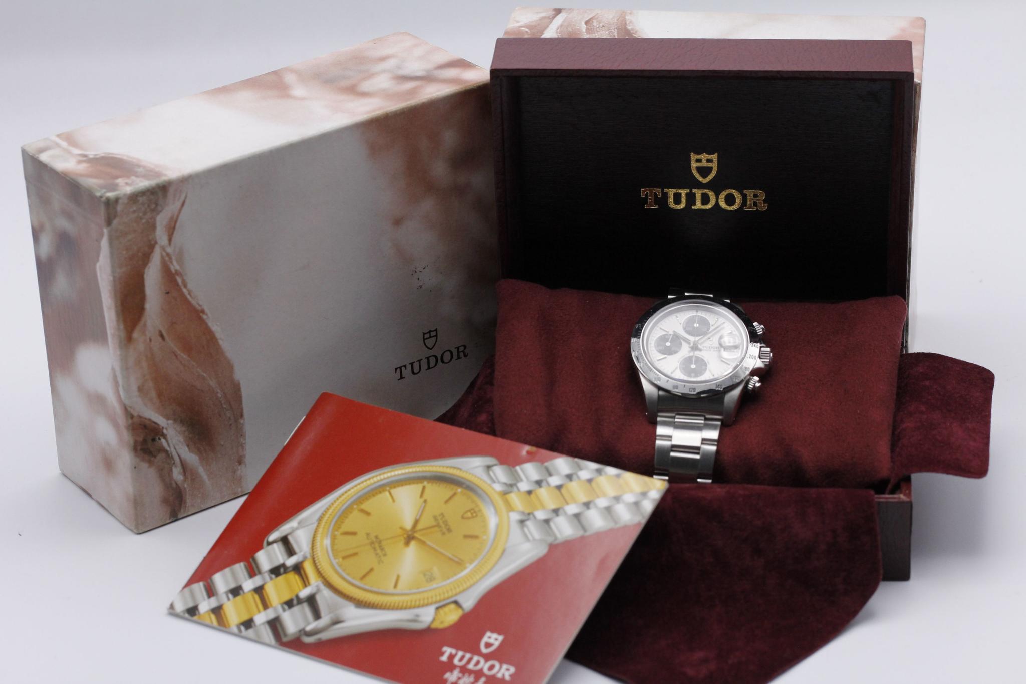 Watch Image 11