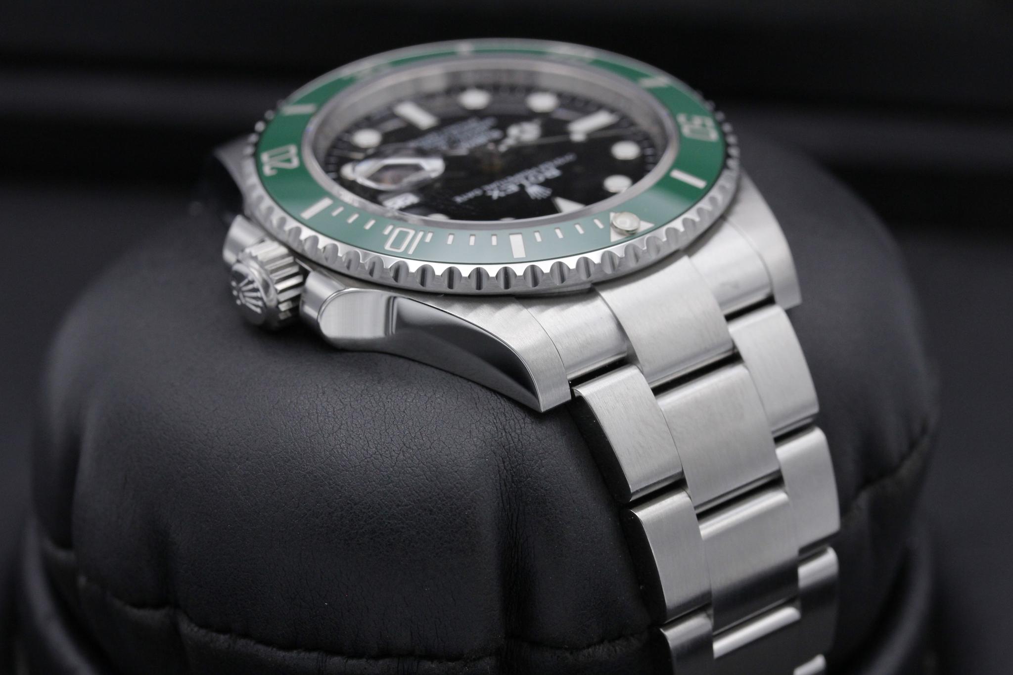Watch Image 4