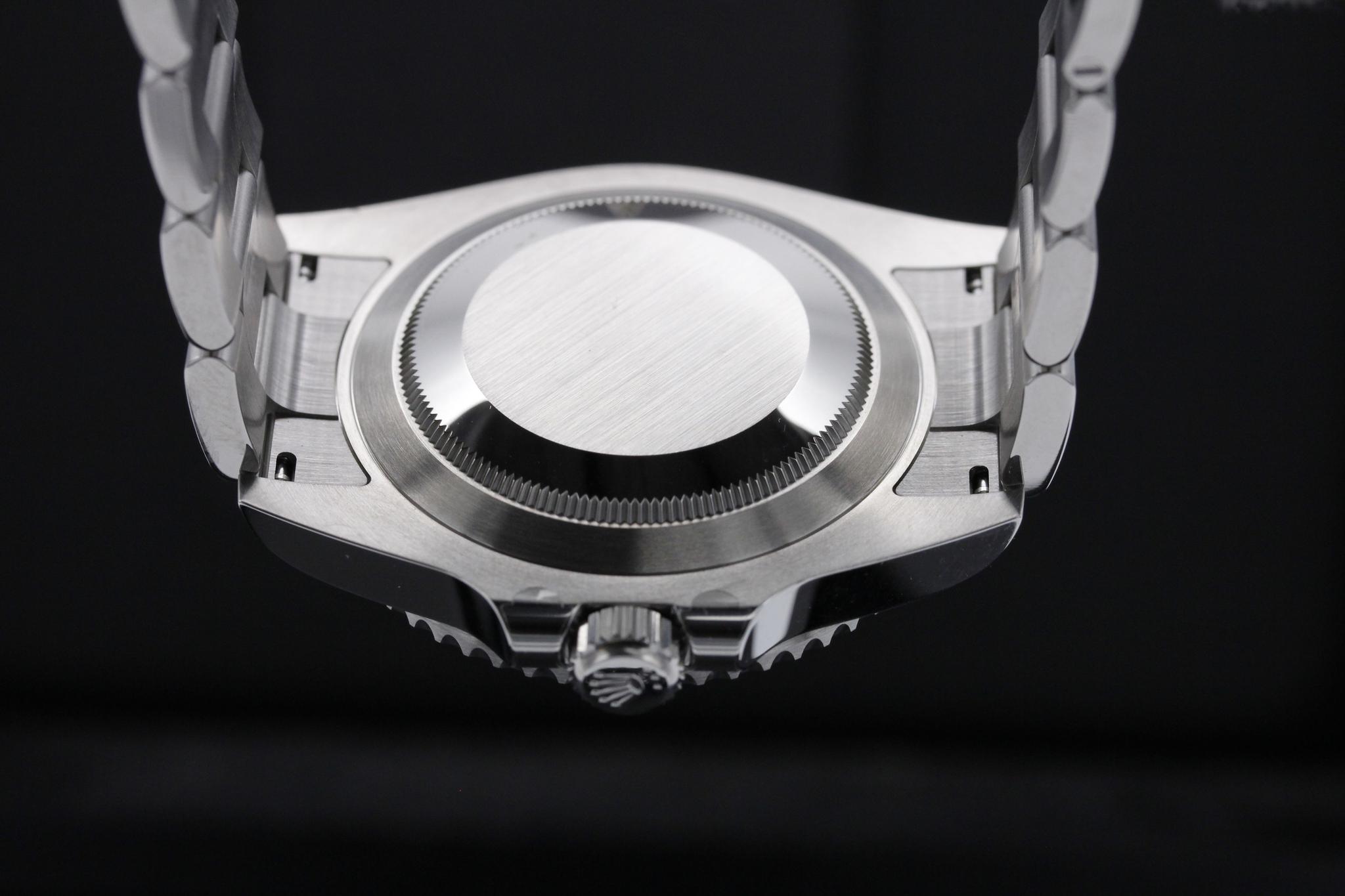 Watch Image 7