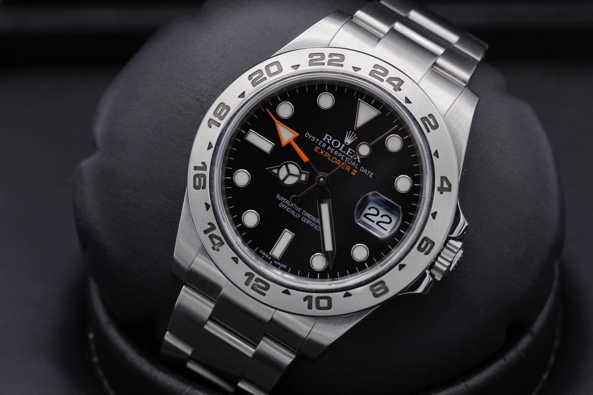 Watch Image 10