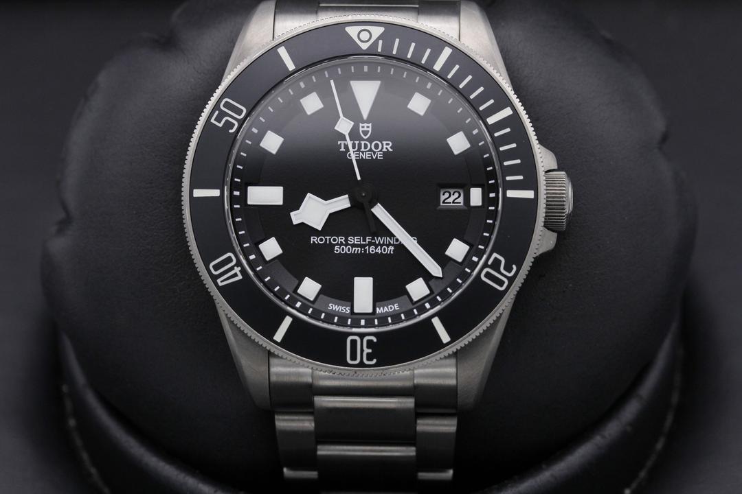 Tudor Pelagos 25500tn