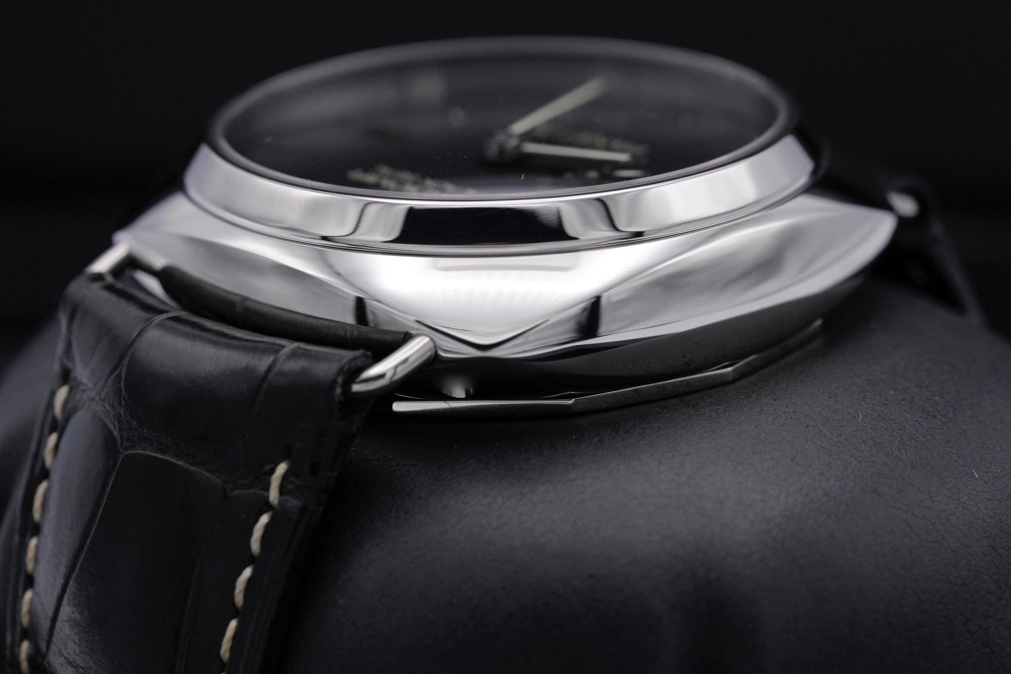 Watch Image 5