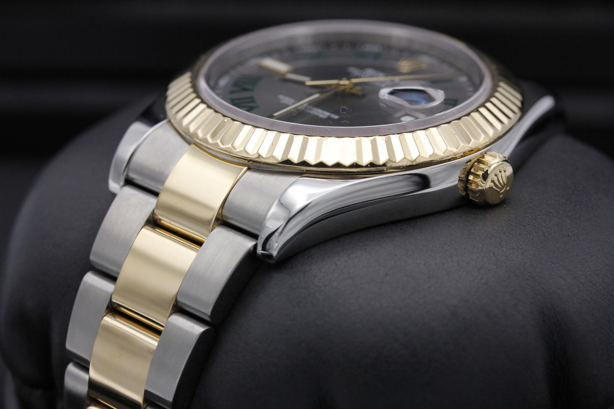 Watch Image 2