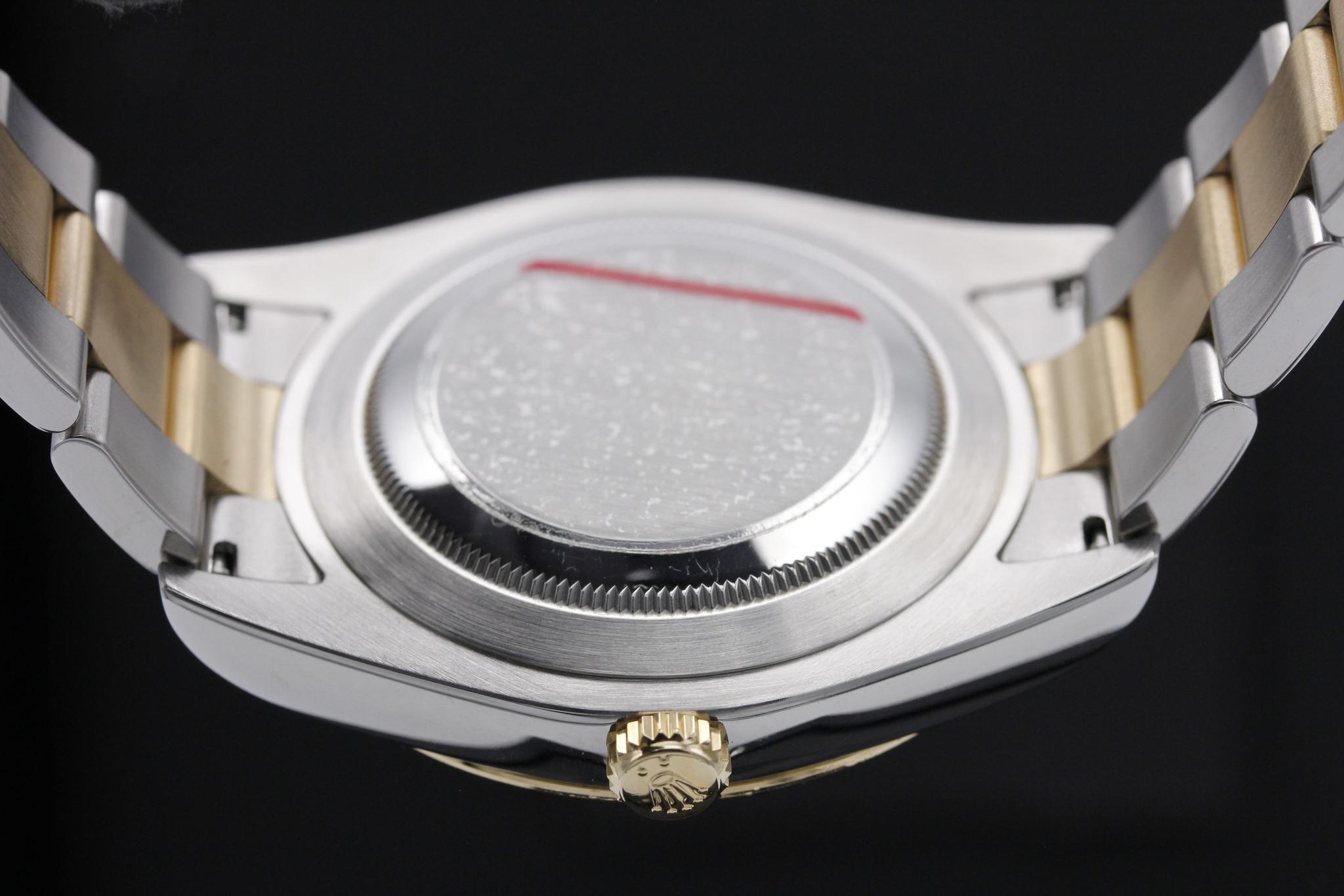 Watch Image 7
