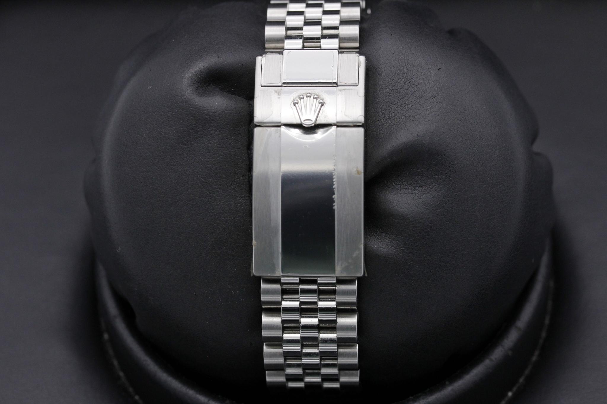 Watch Image 8