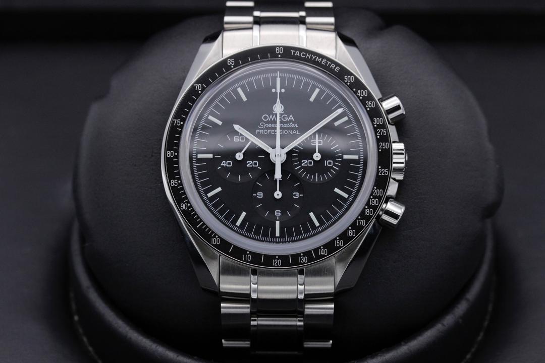 Omega Speedmaster "Sapphire Sandwich" 311.30.42.30.01.006