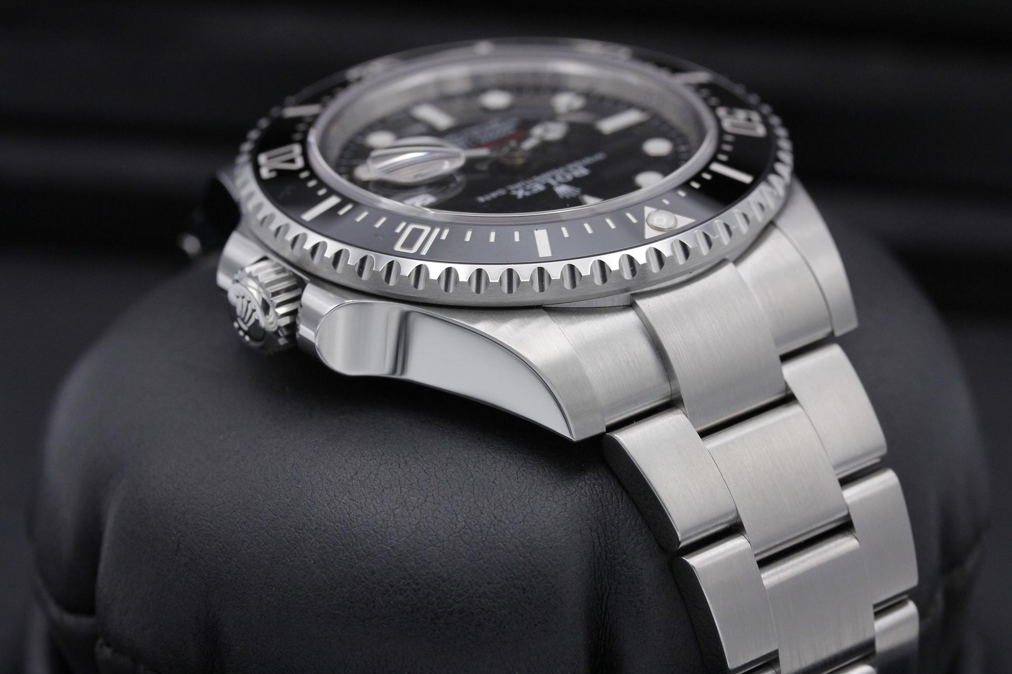 Watch Image 4