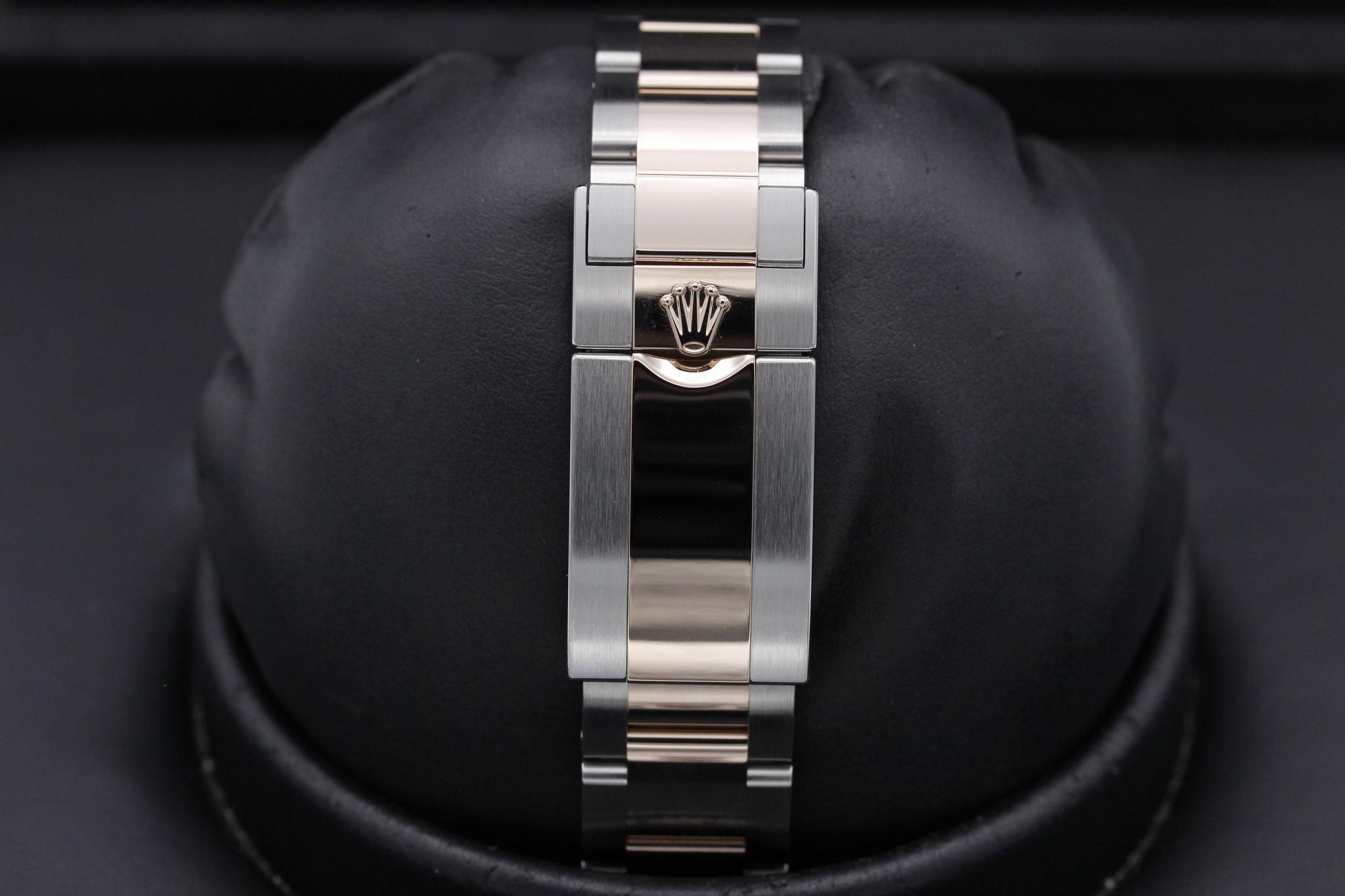 Watch Image 8