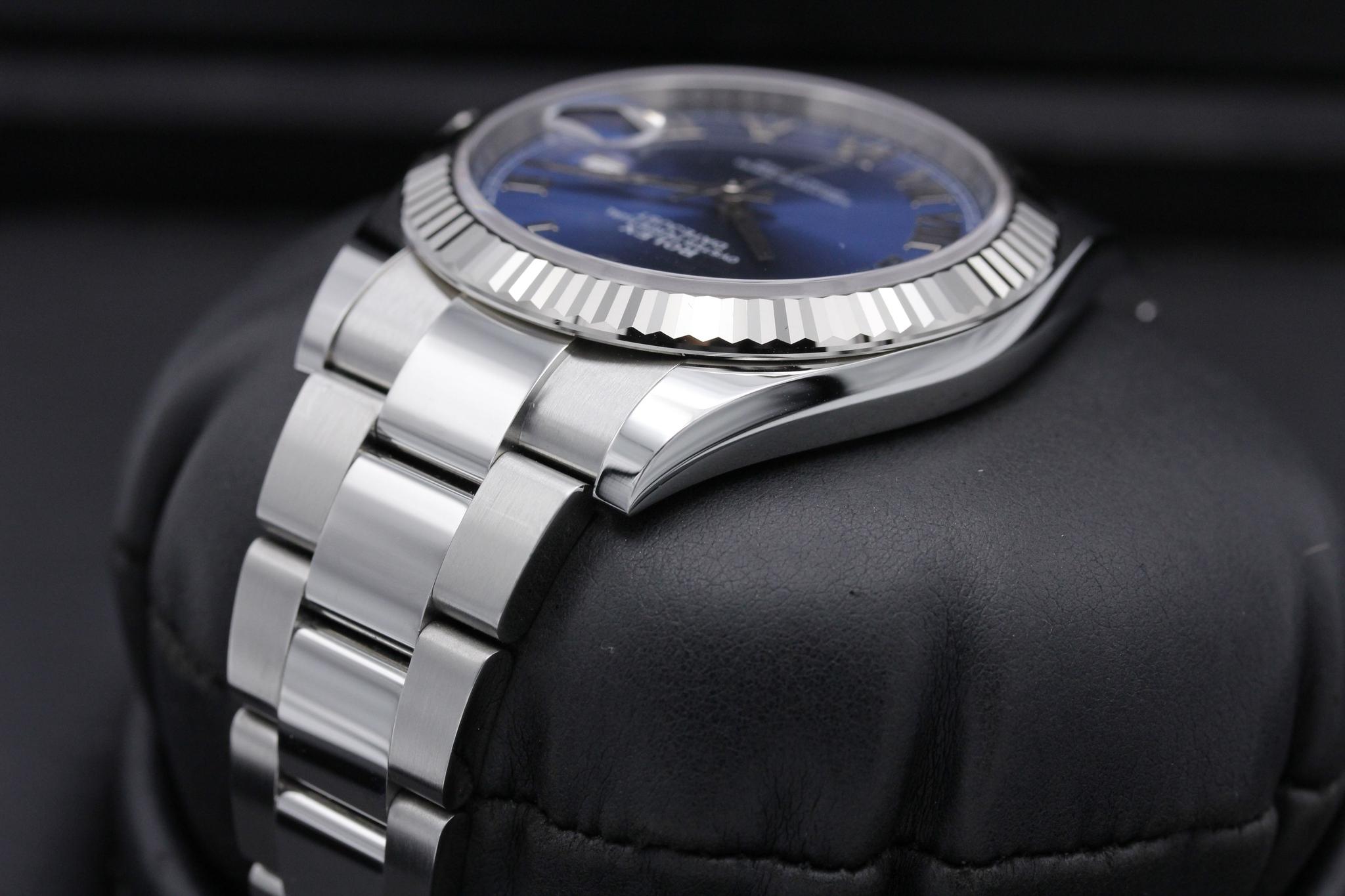 Watch Image 5