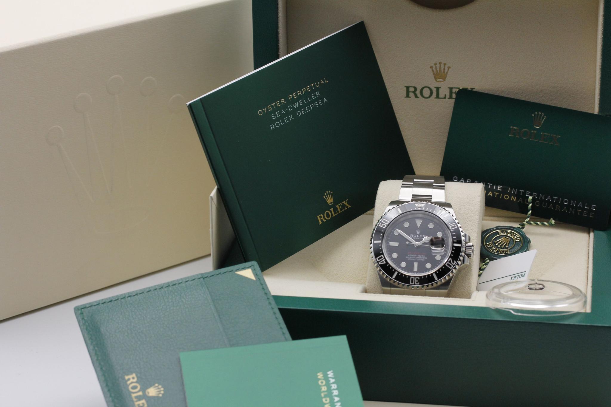 Watch Image 11