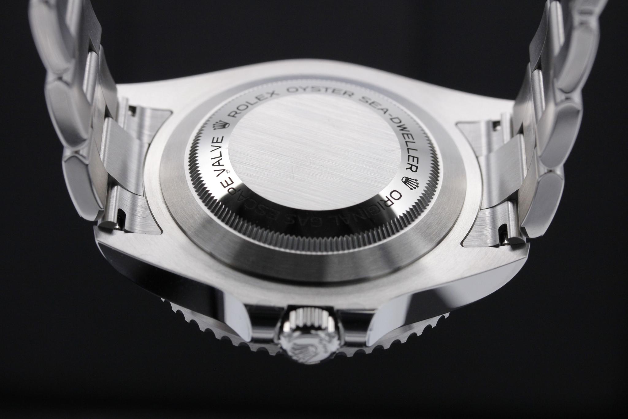 Watch Image 7