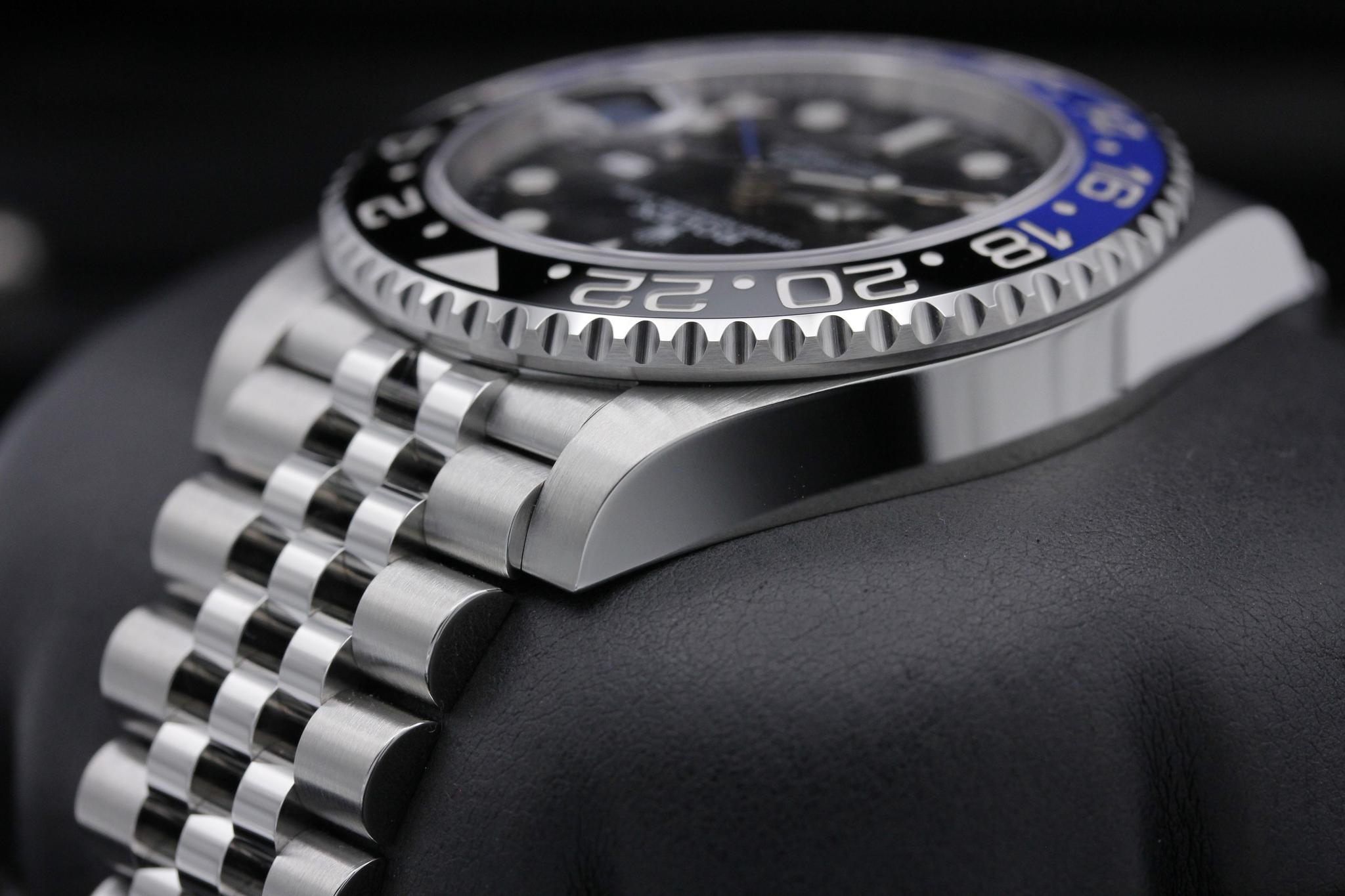 Watch Image 5