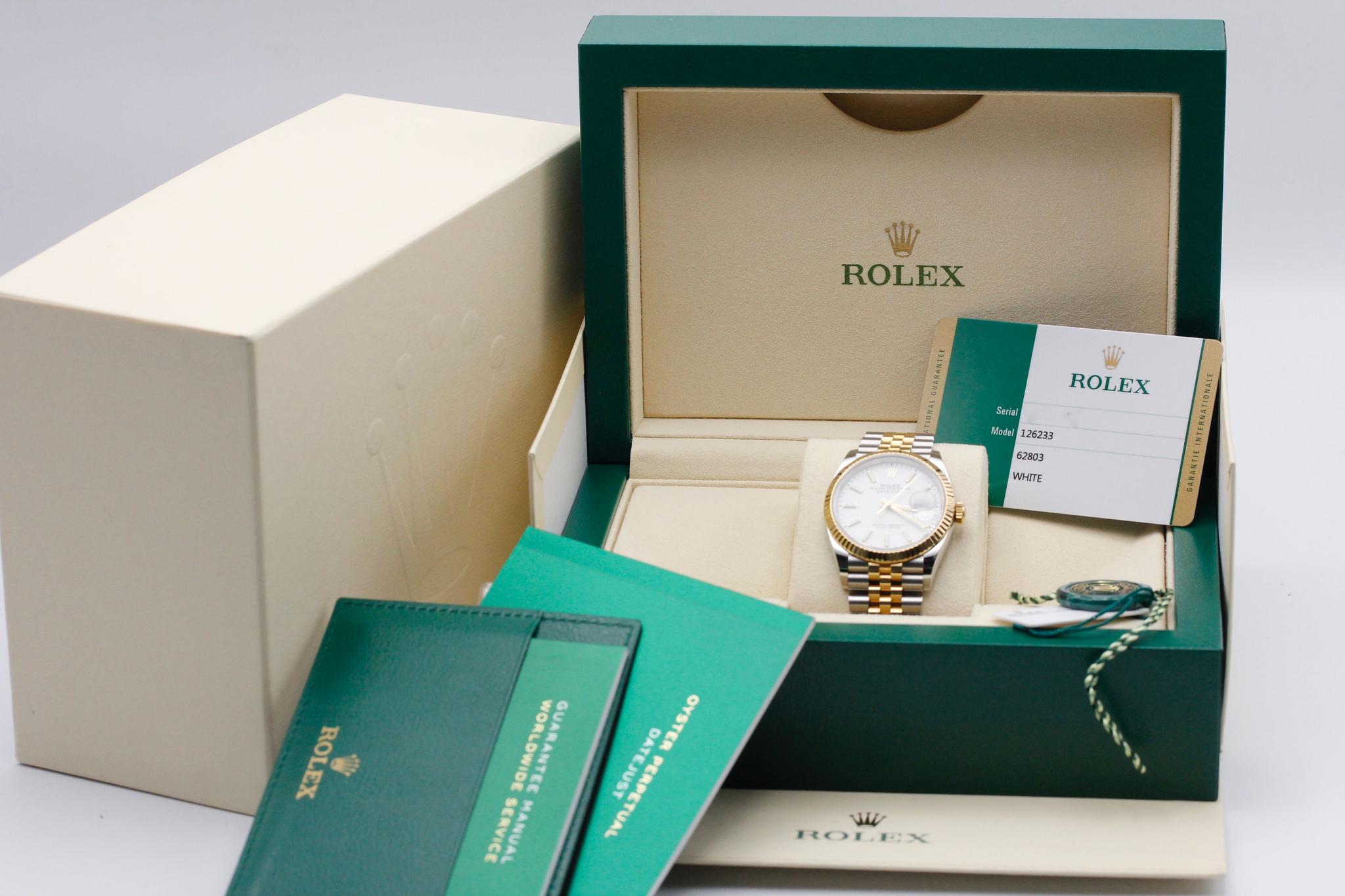 Watch Image 11