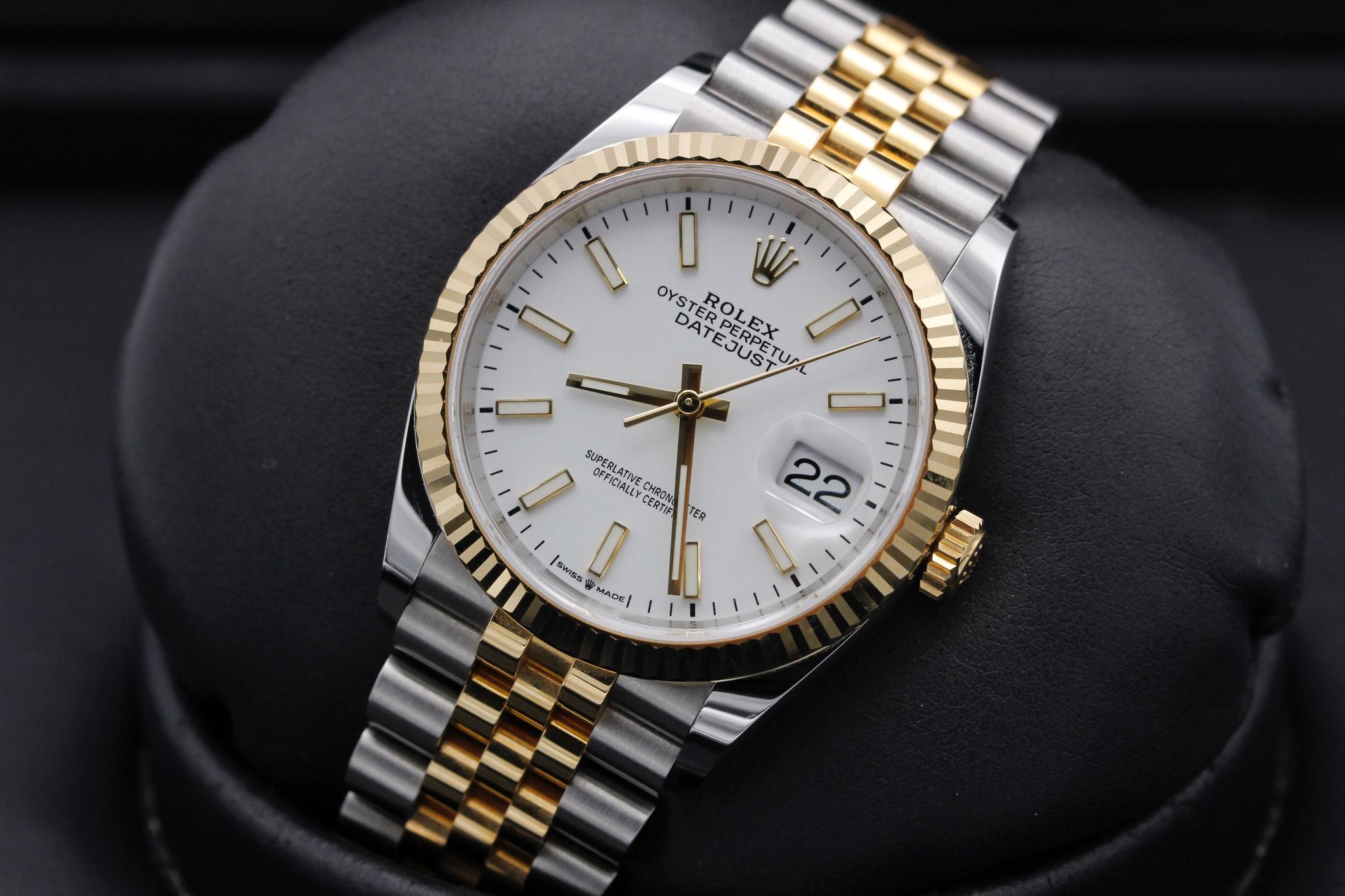 Watch Image 10